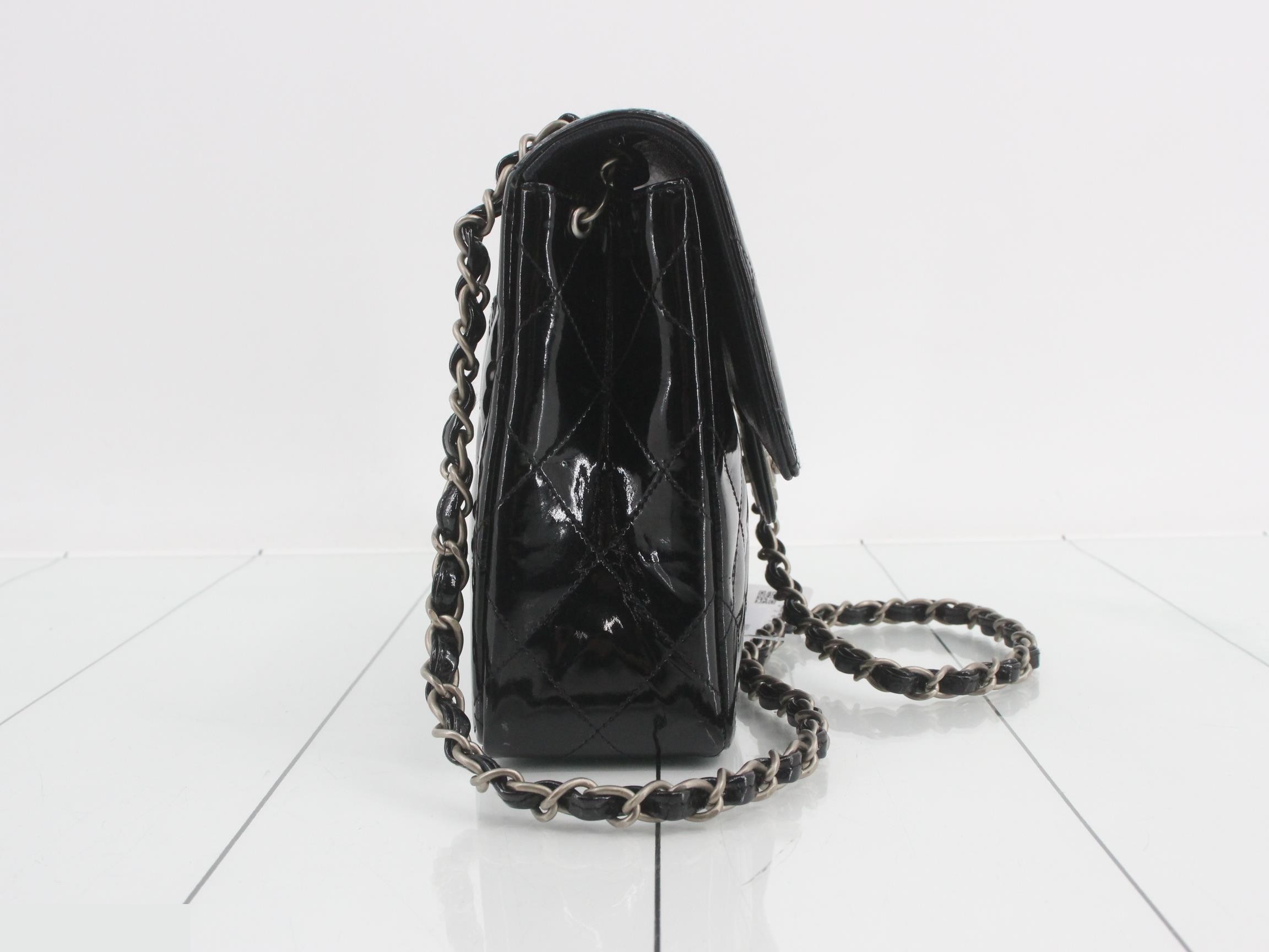 Patent leather matelassé chain shoulder bag — view 4