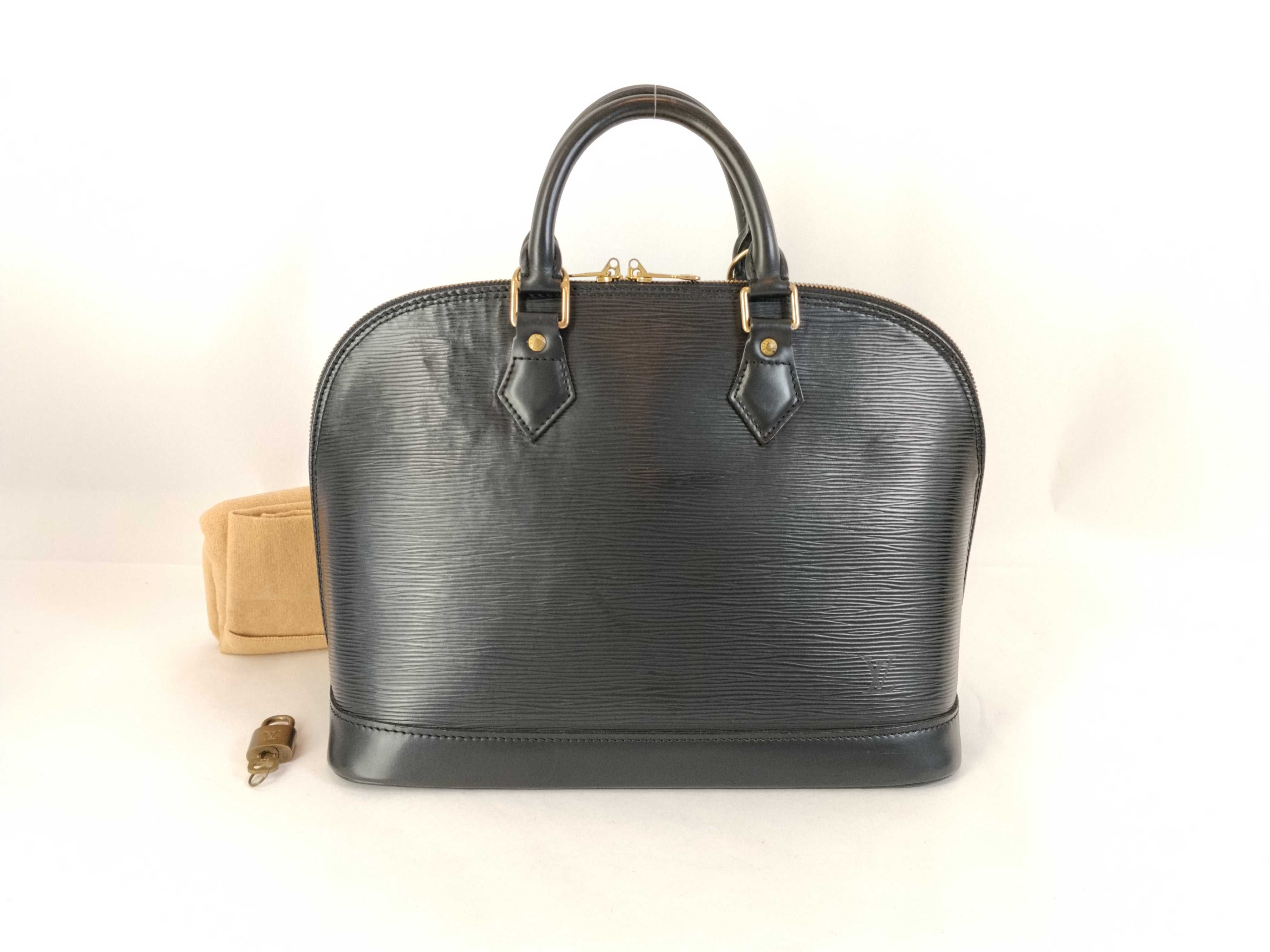 Epi Alma PM Black M52142 Handbag