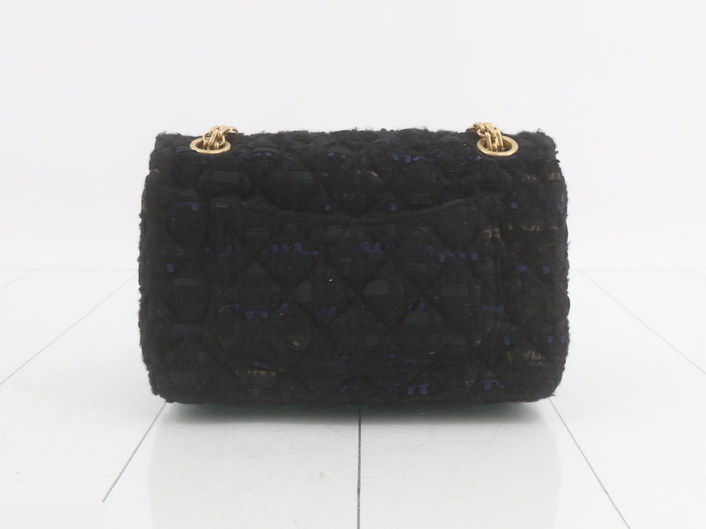 Matelassé (bag) - Shoulder bag — view 2