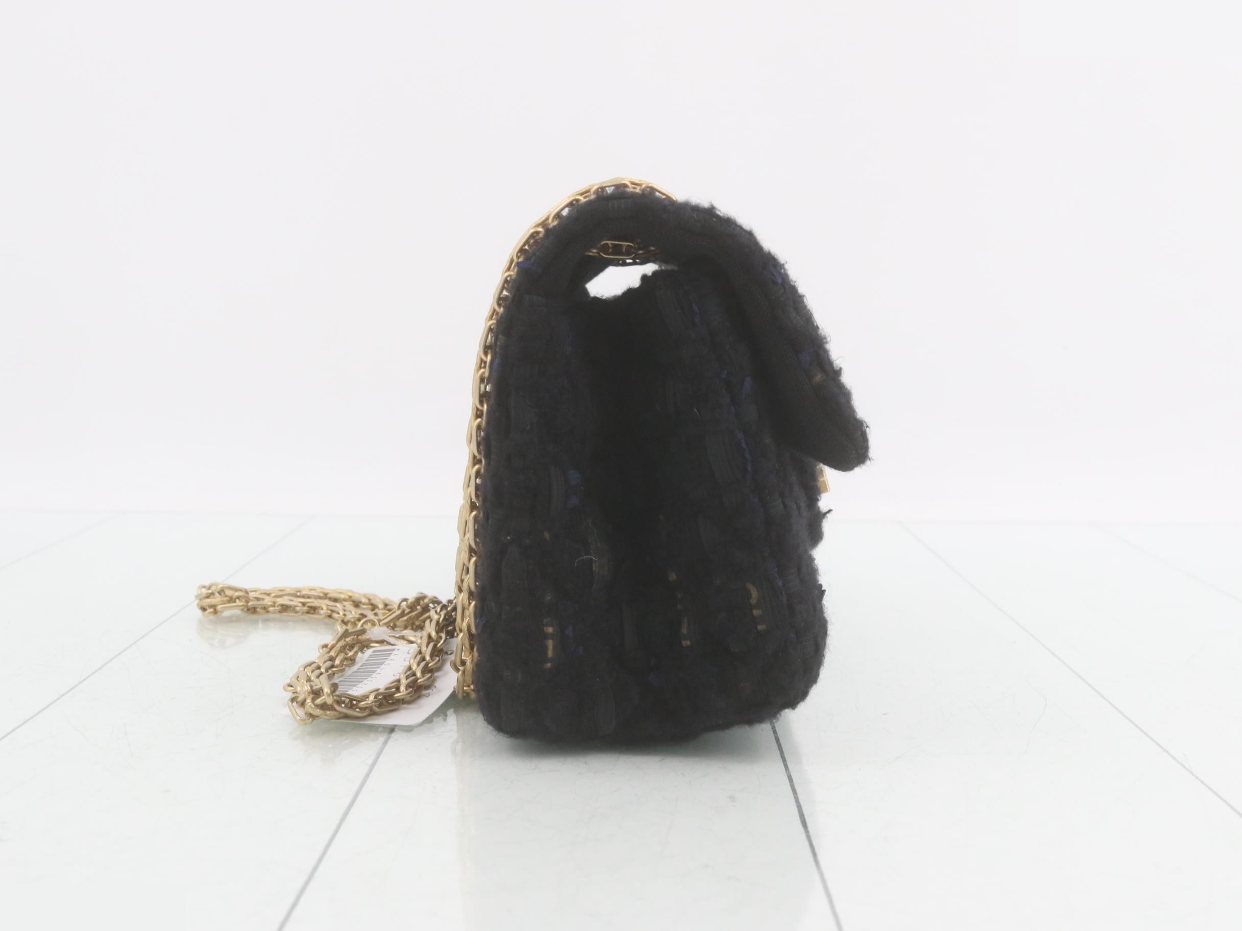 Matelassé (bag) - Shoulder bag — view 4