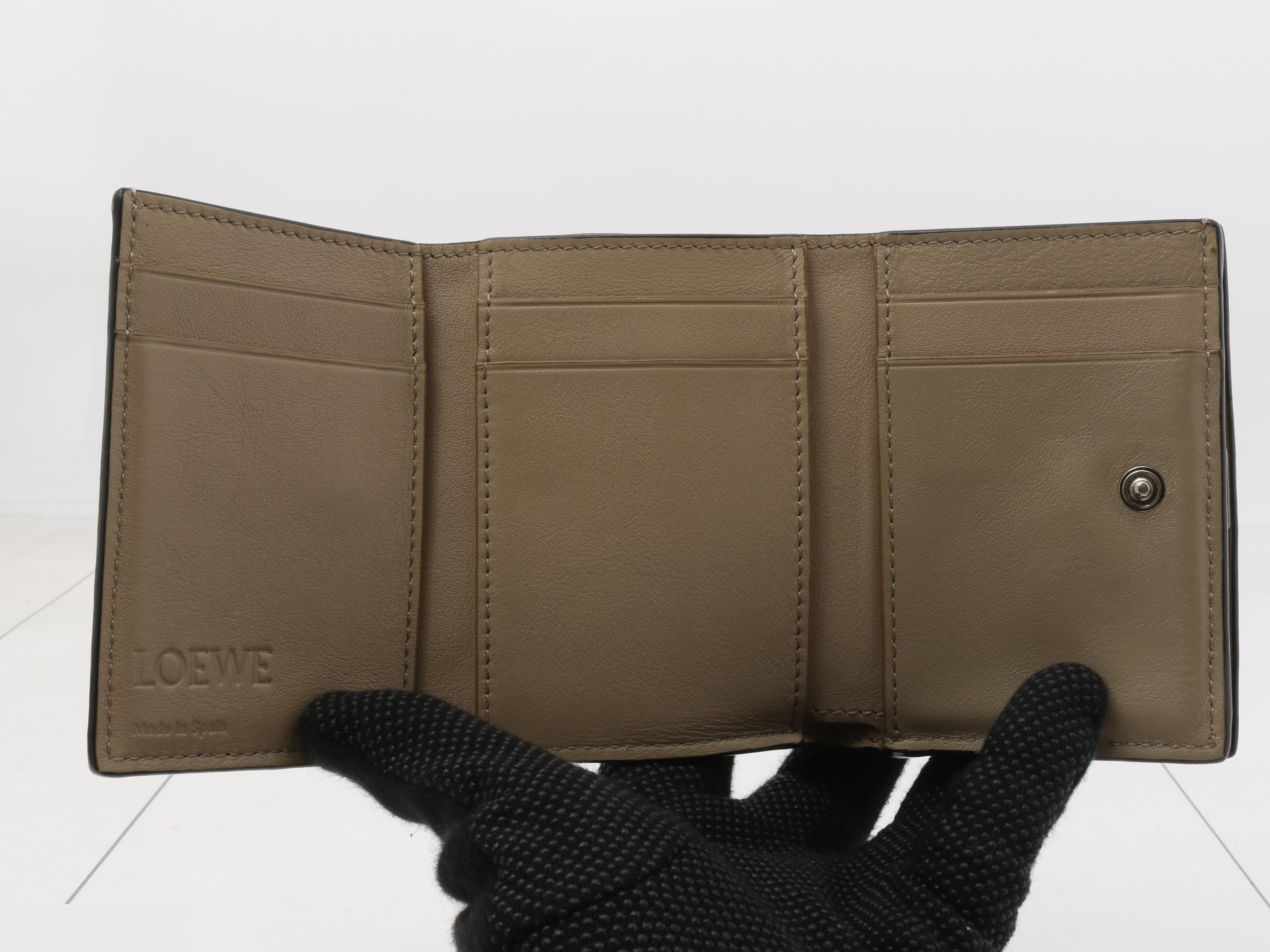 Anagram Trifold Wallet — view 4