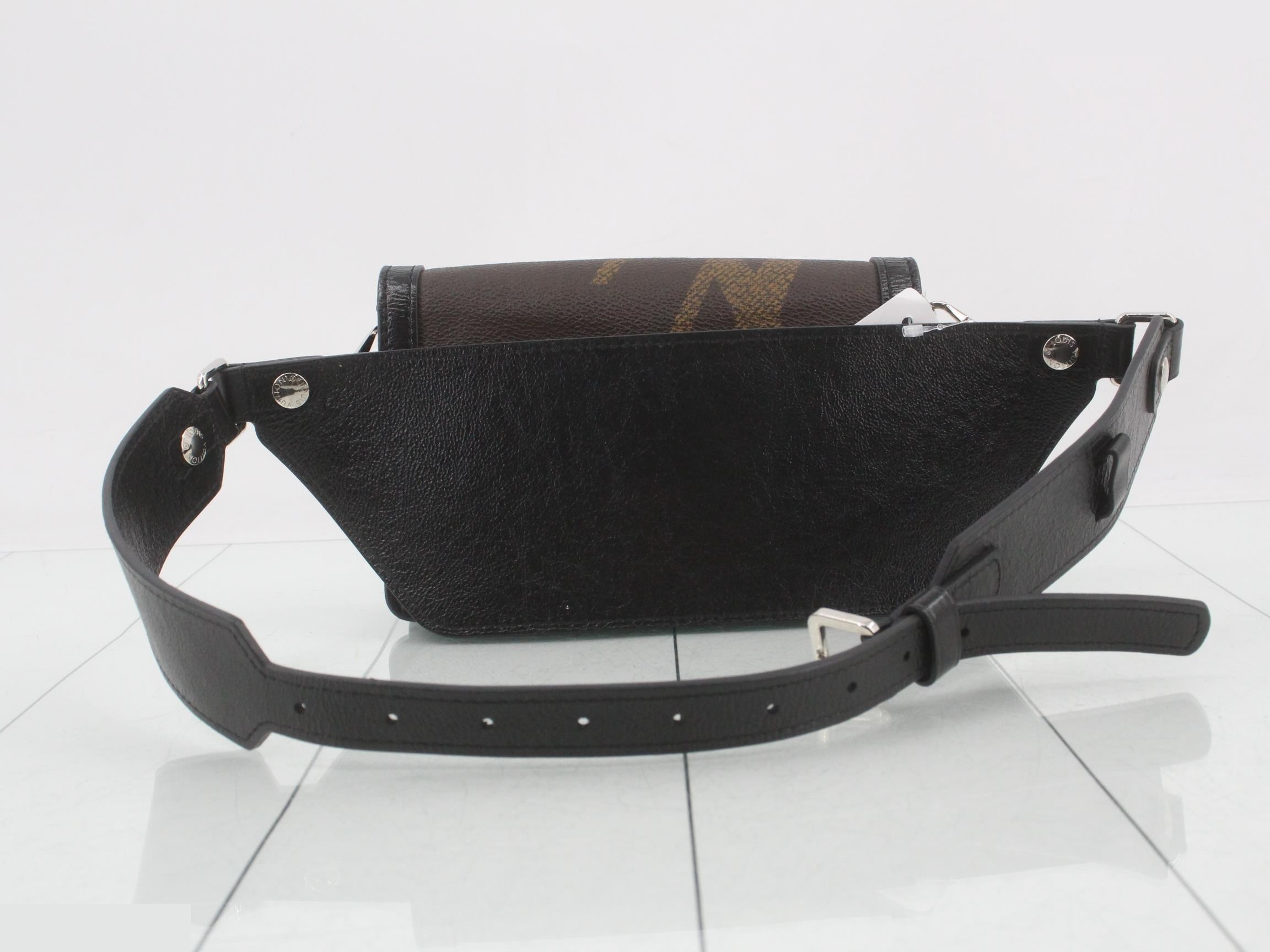 Monogram Giant Reverse Bumbag Dauphine Waist Bag — view 2
