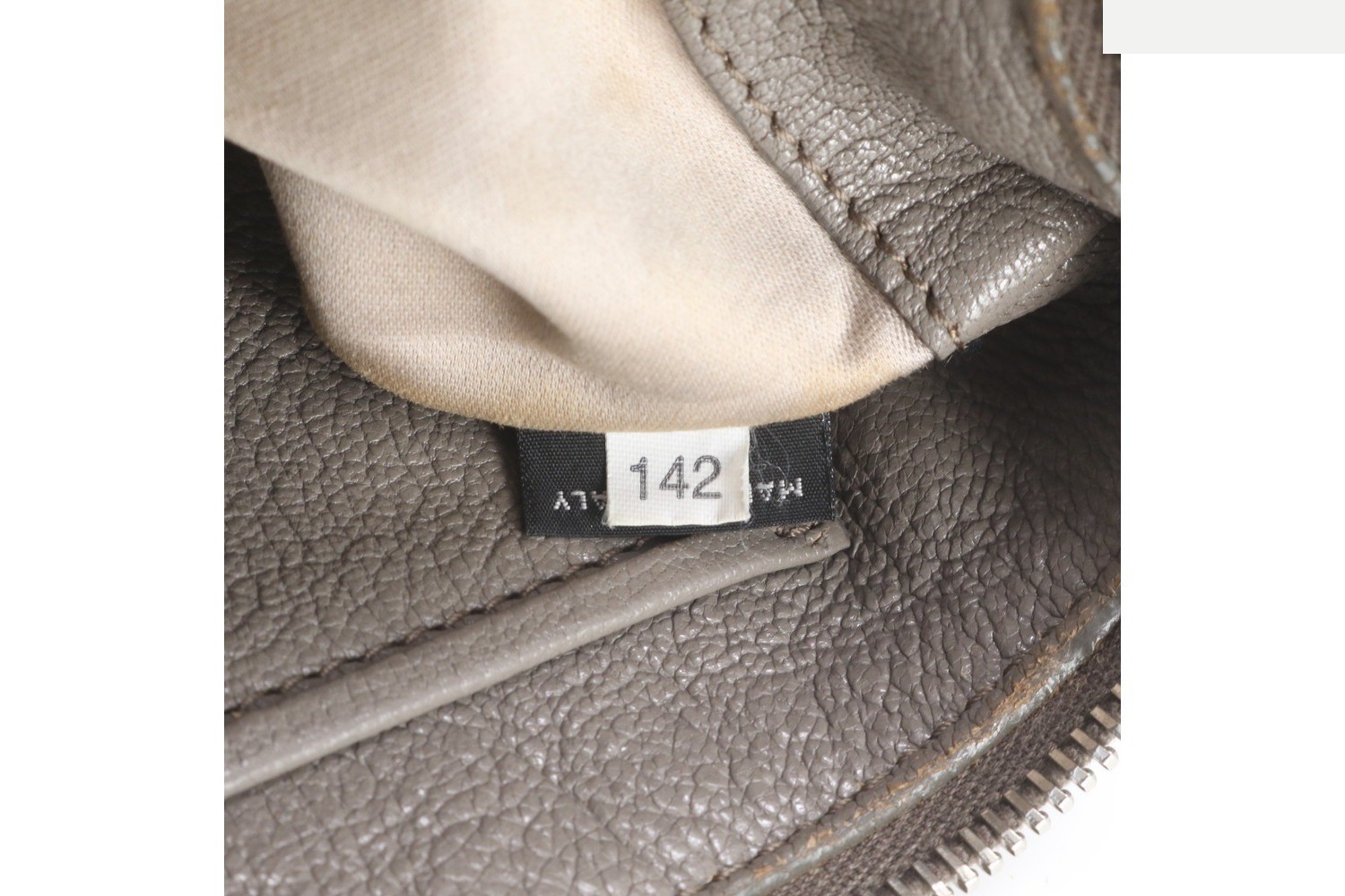Matelassé (bag) - Shoulder bag — view 8