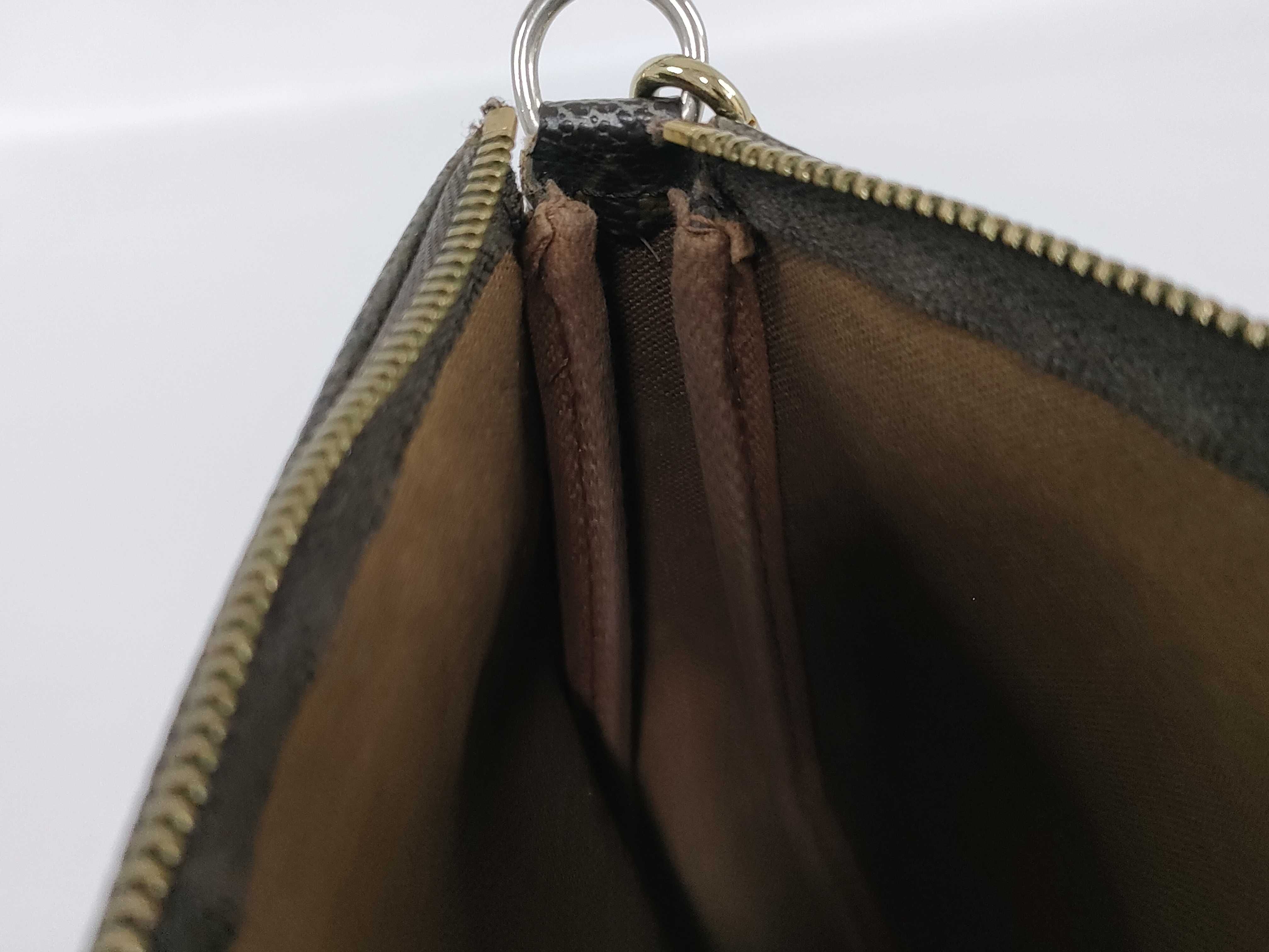Monogram Louis Vuitton Accessoires Pouch — view 10