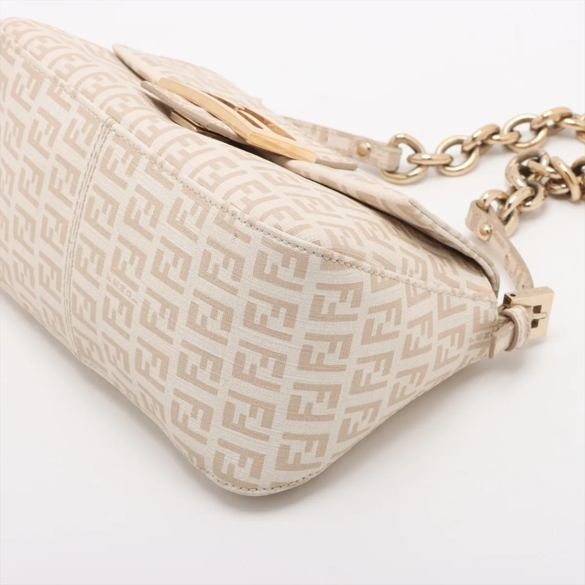 Zucchino Mamma Bucket PVC x Leather Shoulder Bag White 8BR180 — view 3