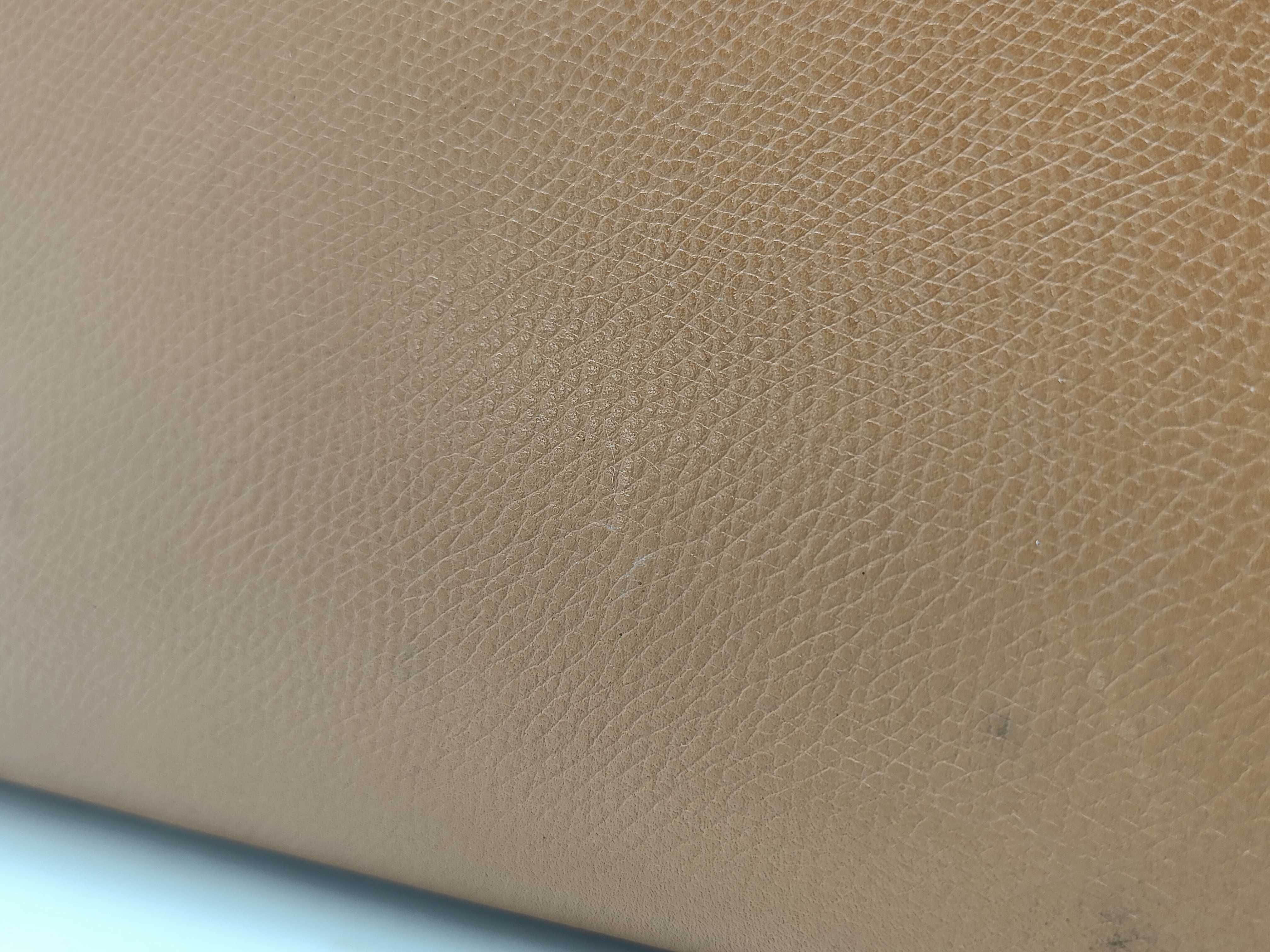 Kelly 28 Courchevel Leather, Brown with Gold Hardware, Stamp: L, Strap not included, Handbag — view 14