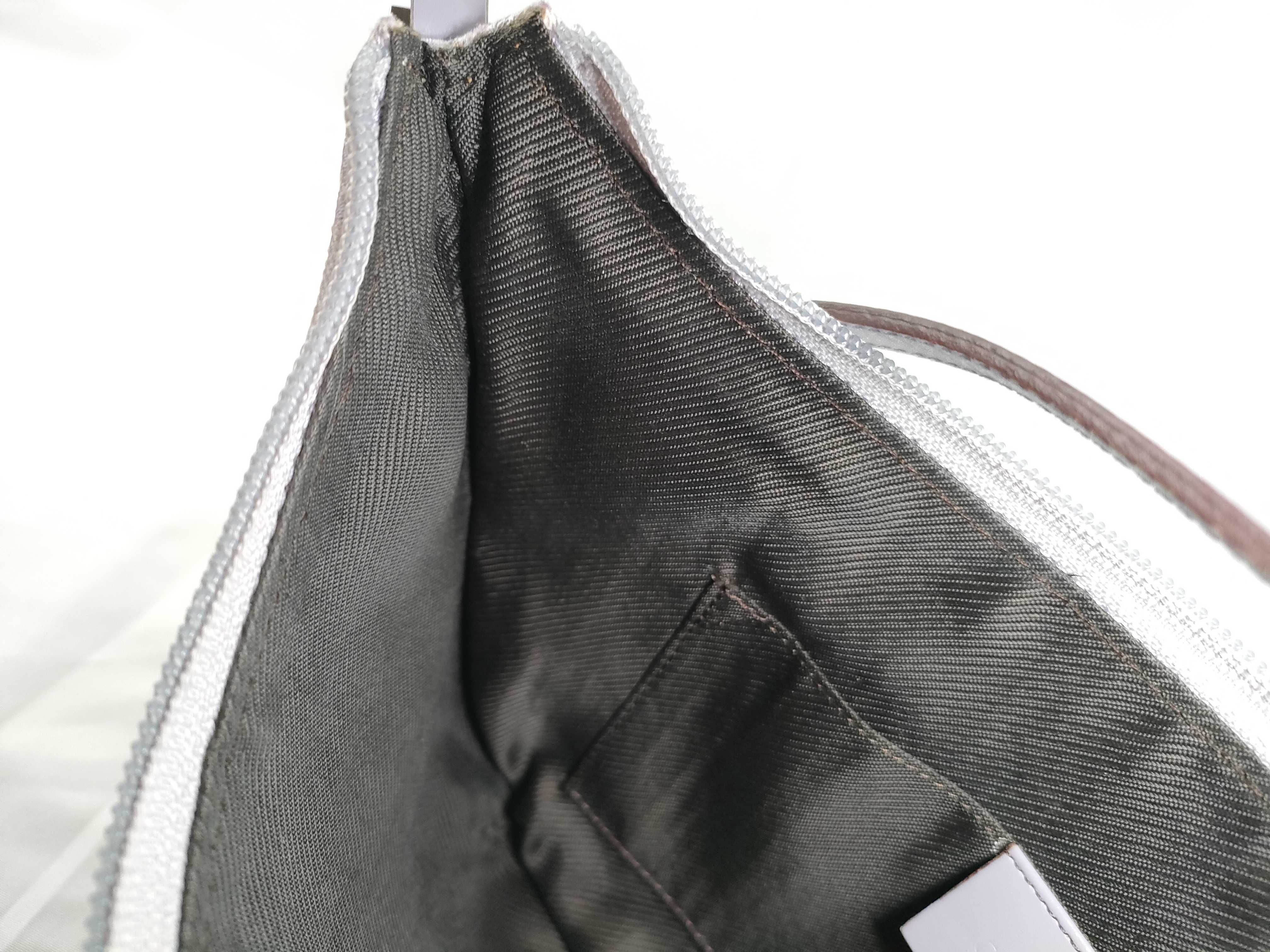 GG Accessory Pouch Handbag — view 11