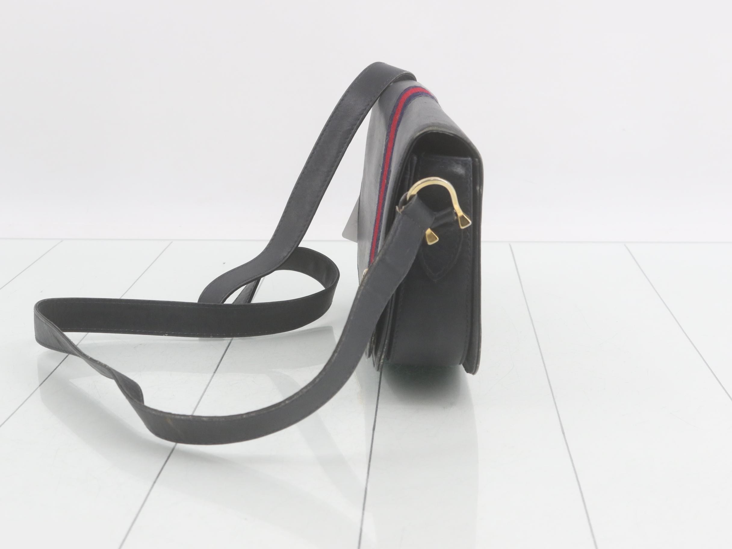 Old Gucci shoulder bag — view 3