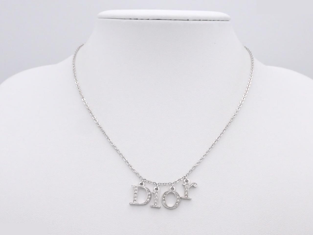 Silver necklace, chain approximately 38cm — view 3