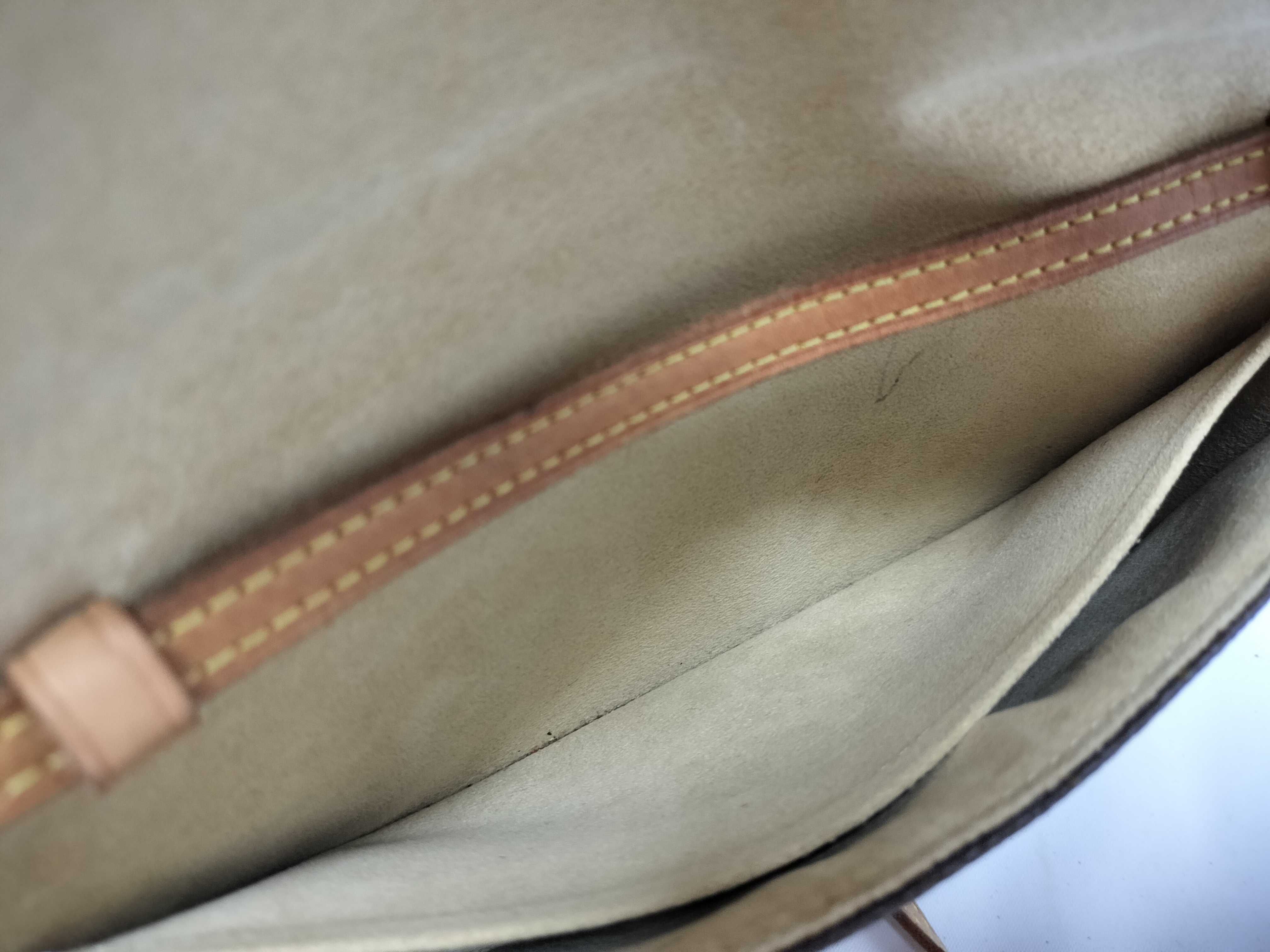 Monogram — view 11