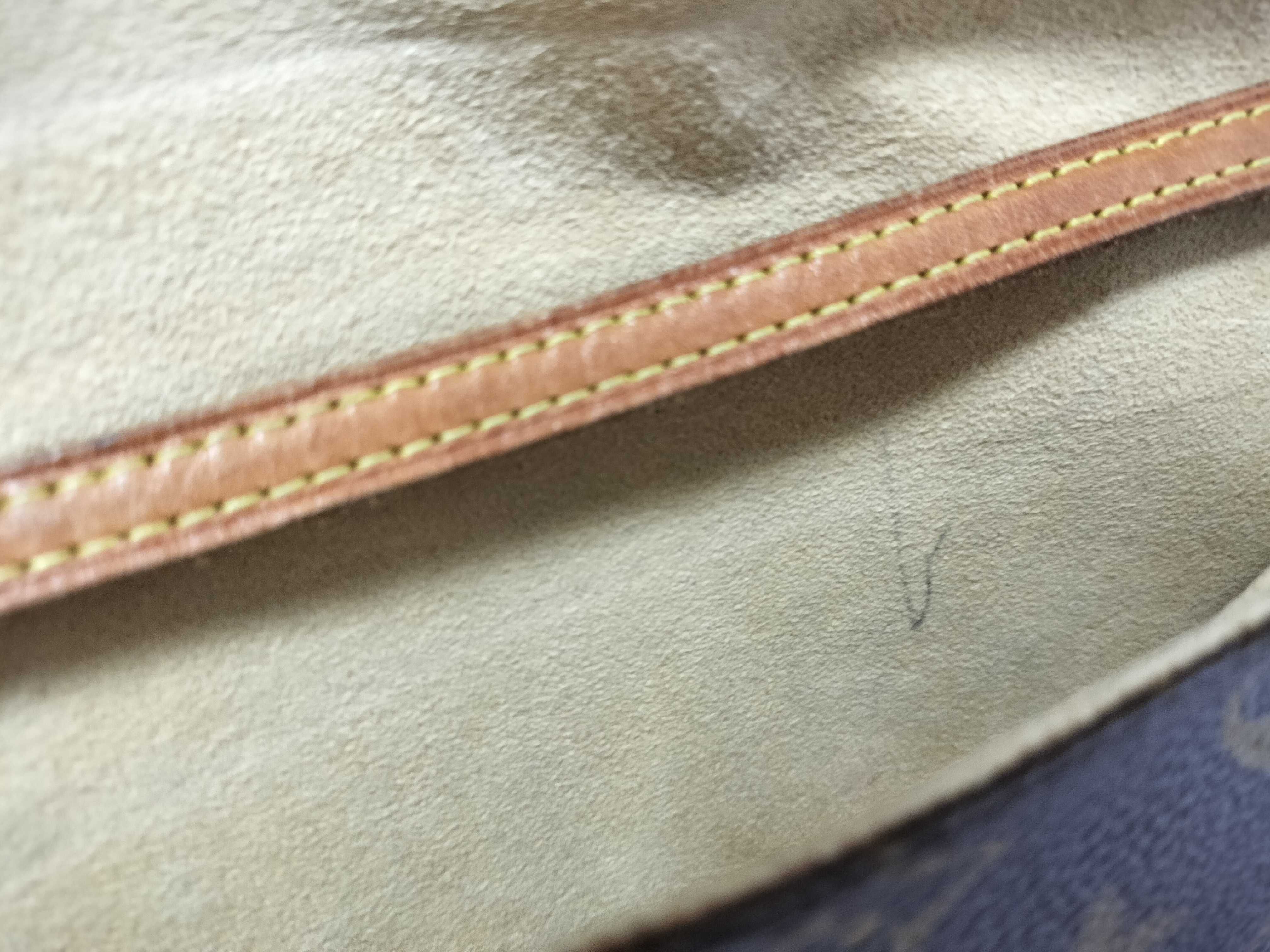 Monogram — view 12