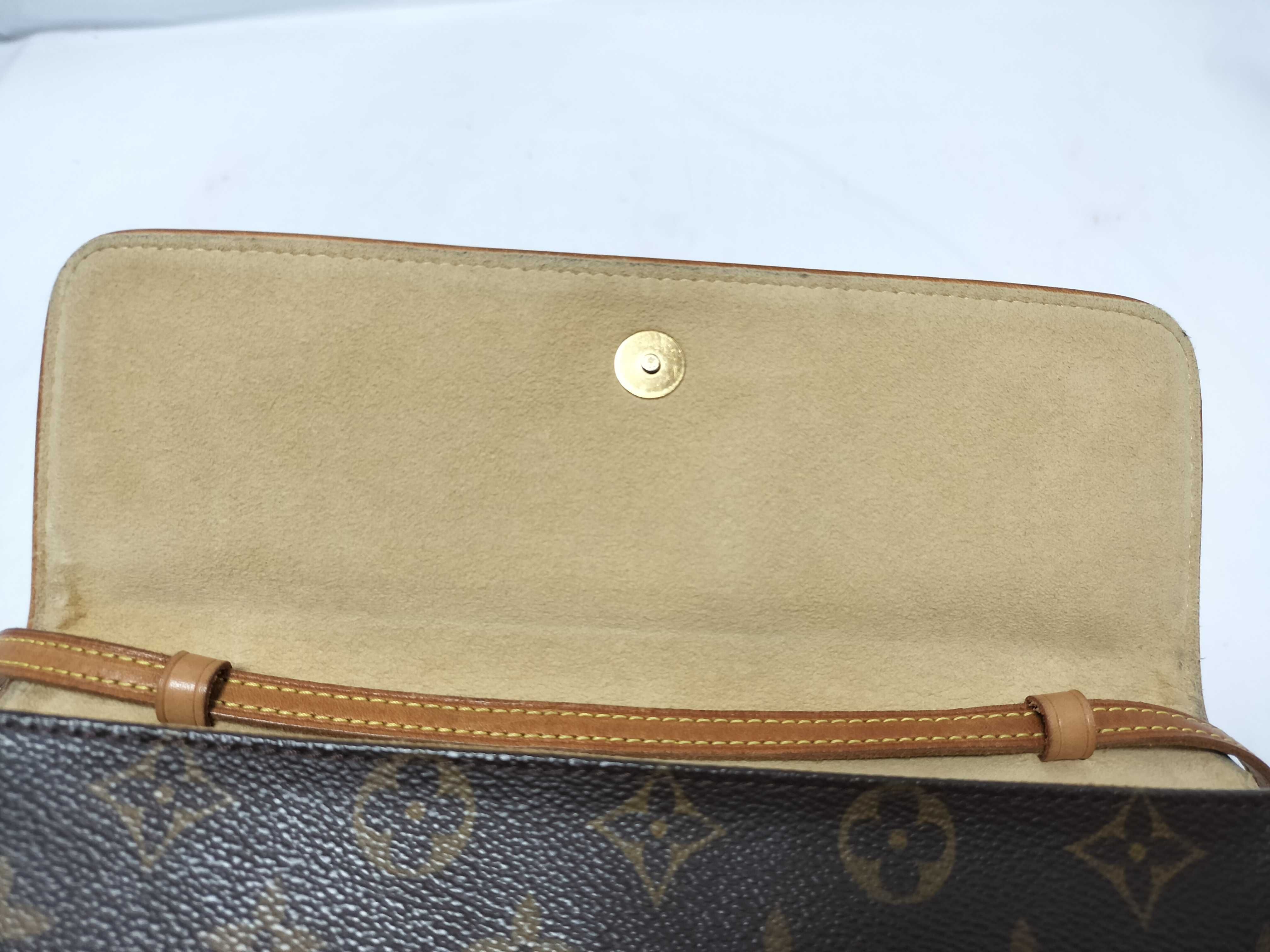 Monogram — view 8