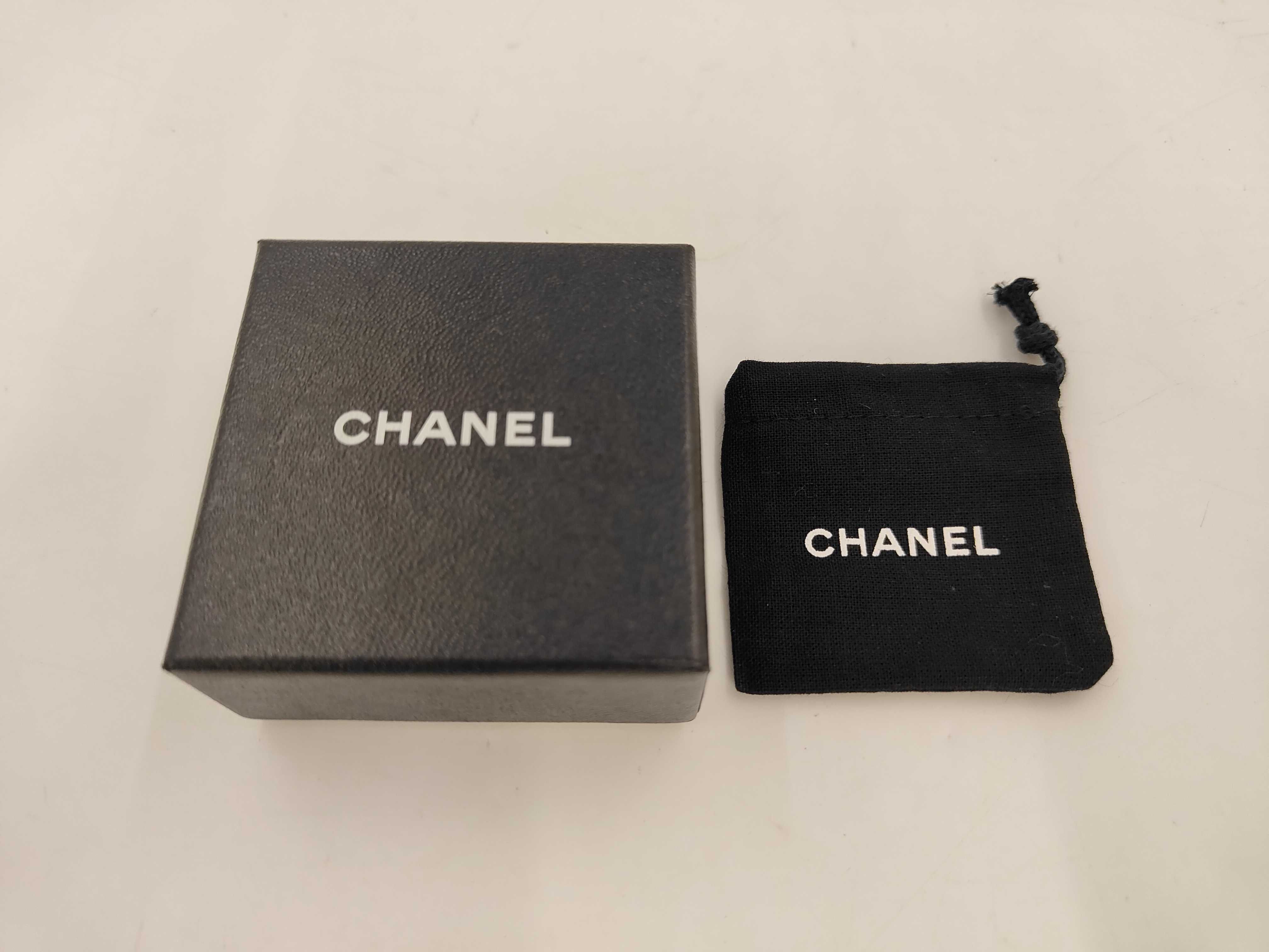 GP Hardware A14V CC Logo Earrings — view 8
