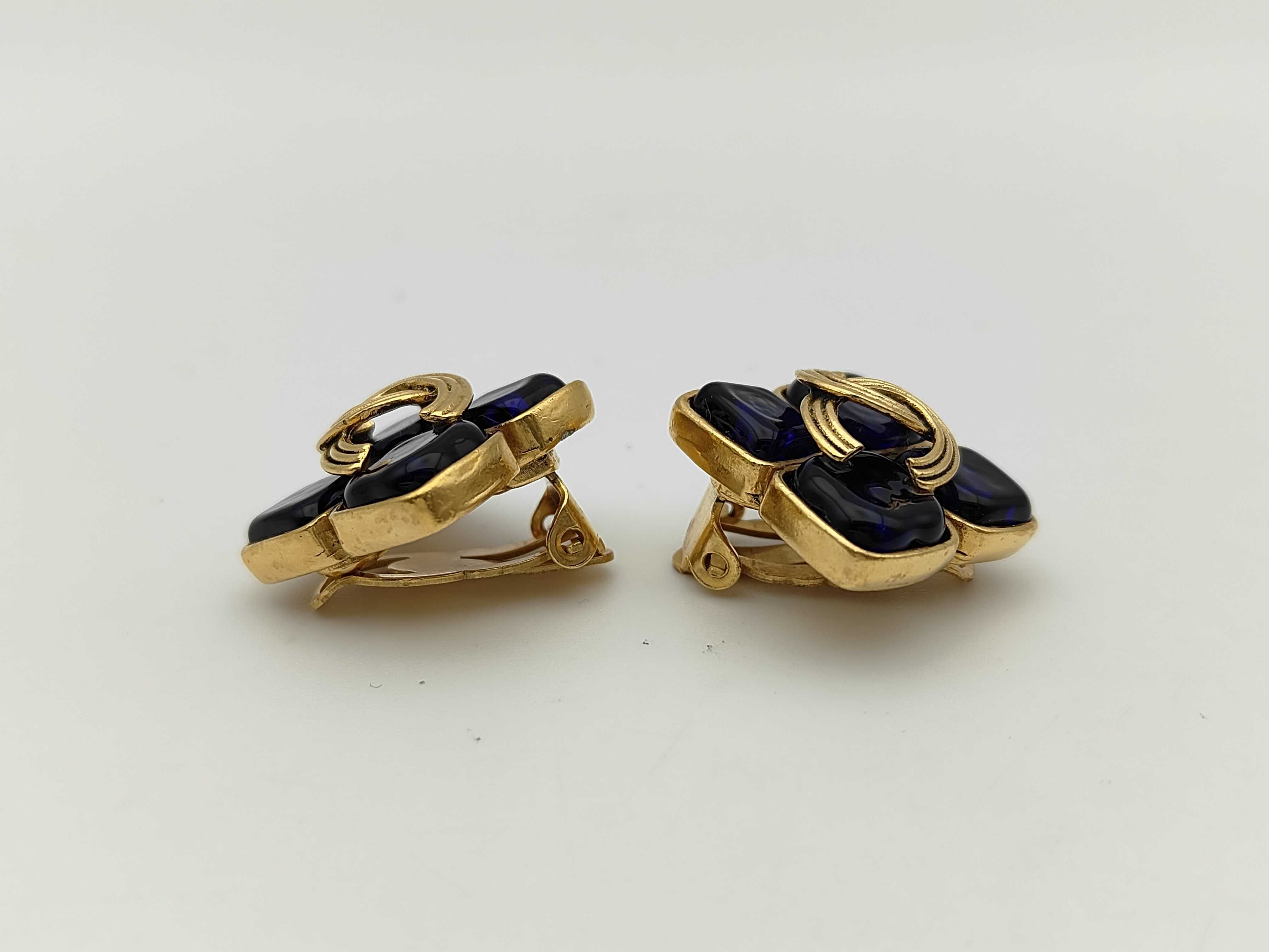 94A Coco Mark Gripoix Four-Leaf Clover Motif Earrings — view 3
