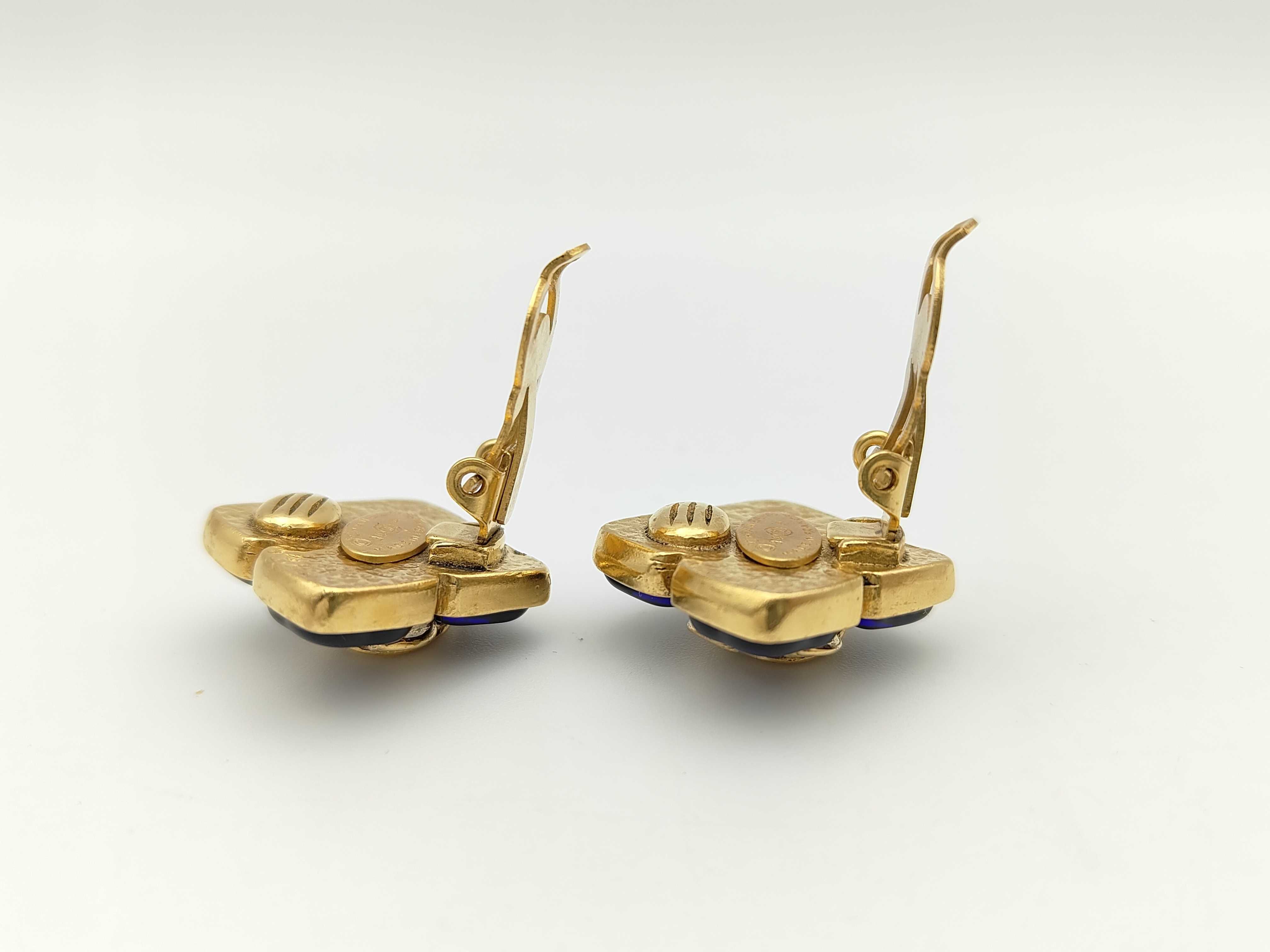 94A Coco Mark Gripoix Four-Leaf Clover Motif Earrings — view 4