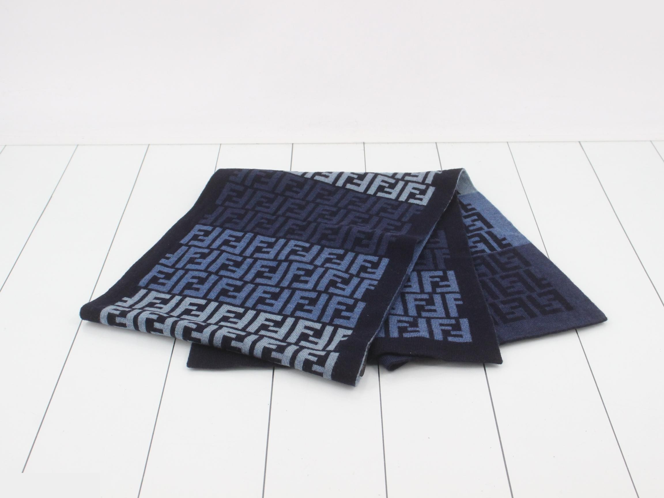 ZUCCA Scarf, 3 Colors, Blue — view 3
