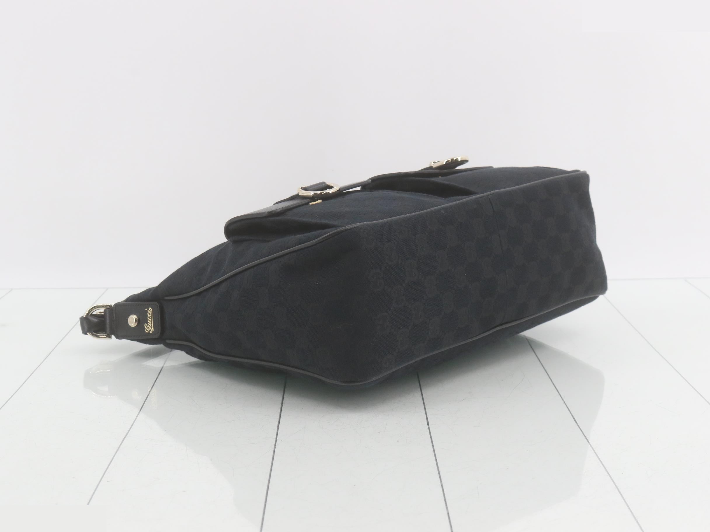 GG Canvas Abbey One-Shoulder Bag — view 5