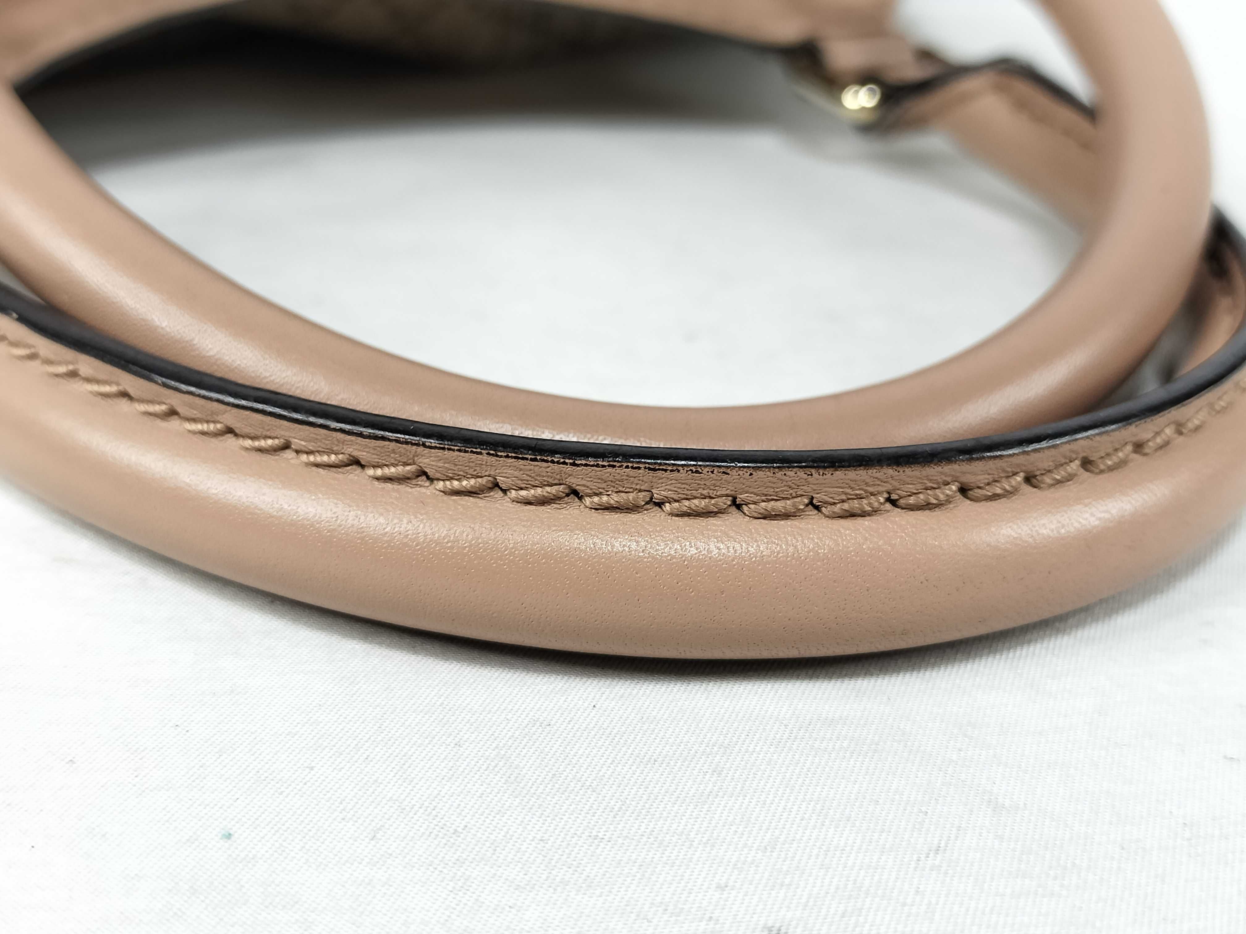 GG Canvas Gucci Handbag Leather Canvas GG Pattern Handbag — view 4