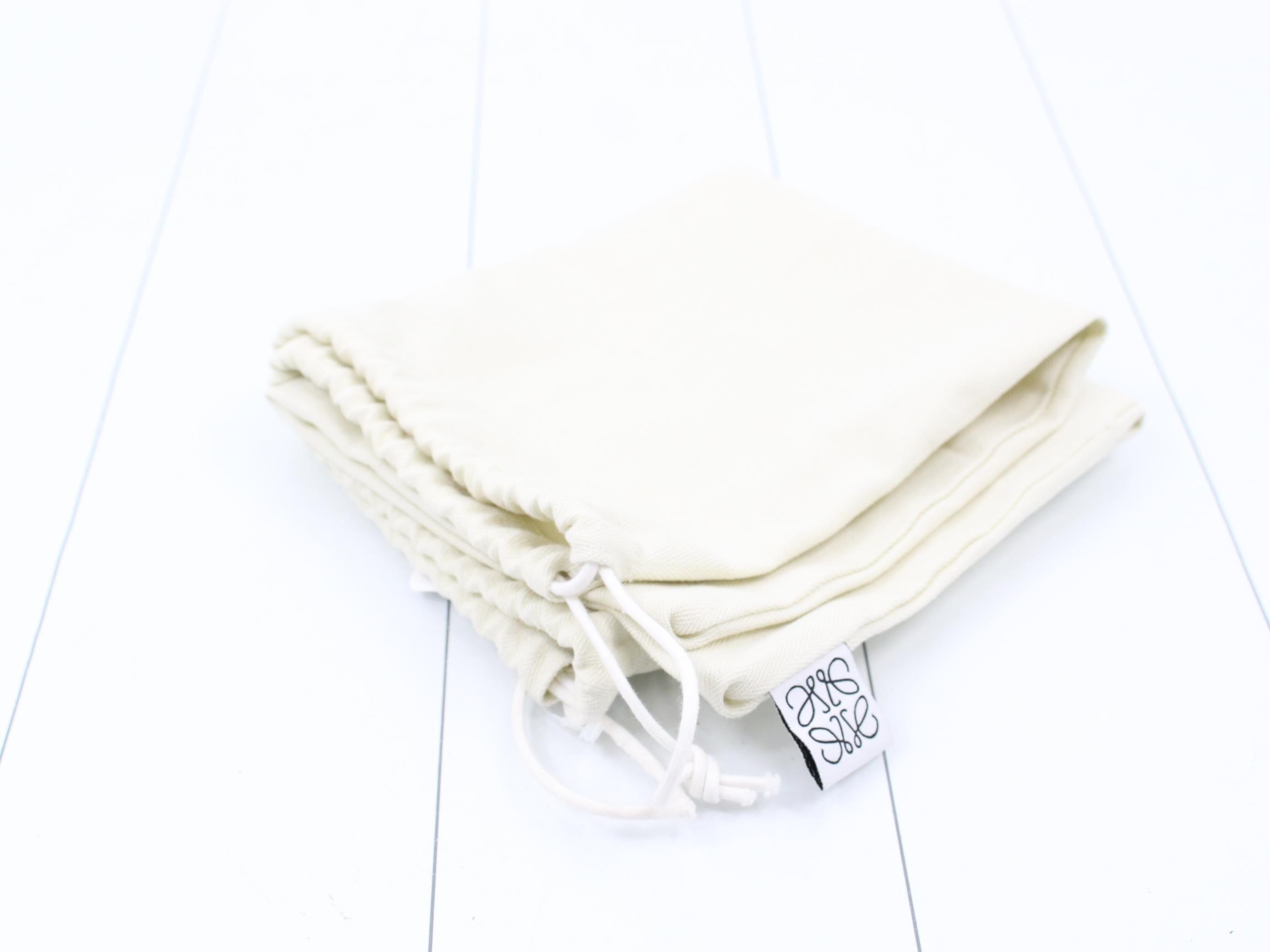 Luna Bag Small Leather One Shoulder Bag — view 7