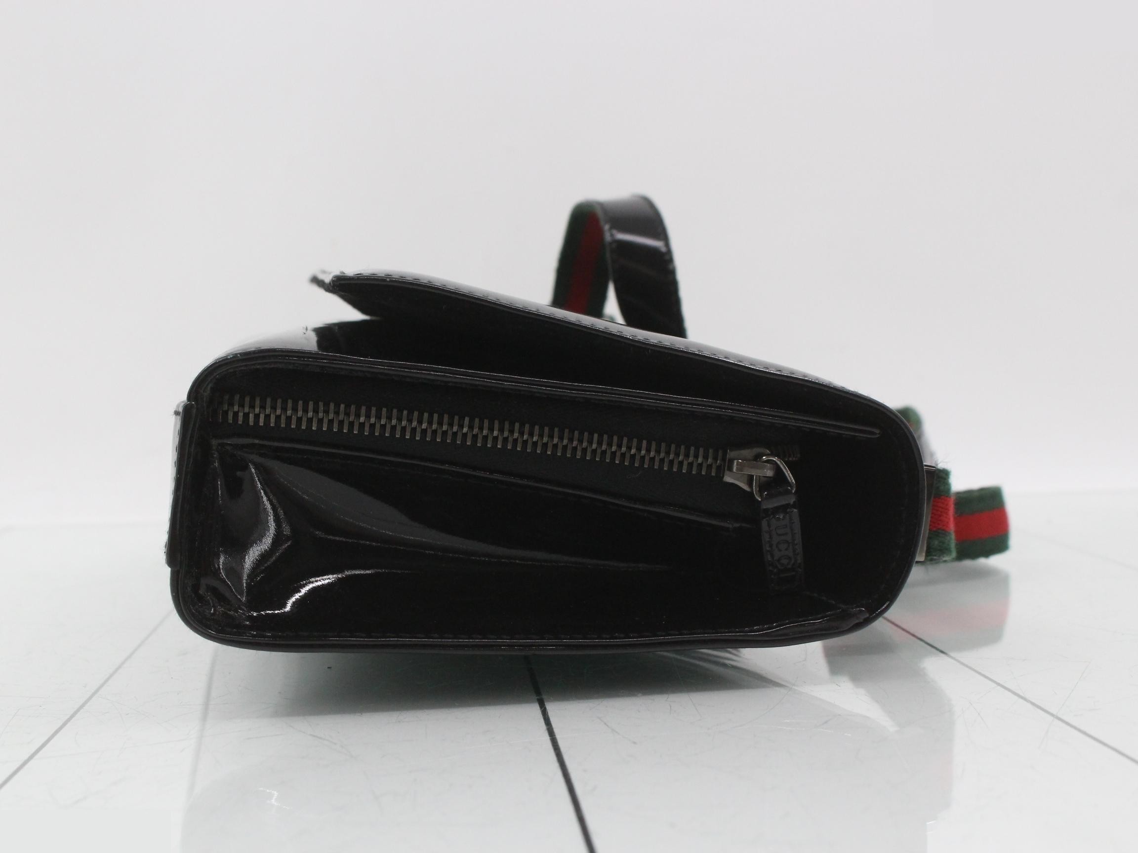 handbag — view 3