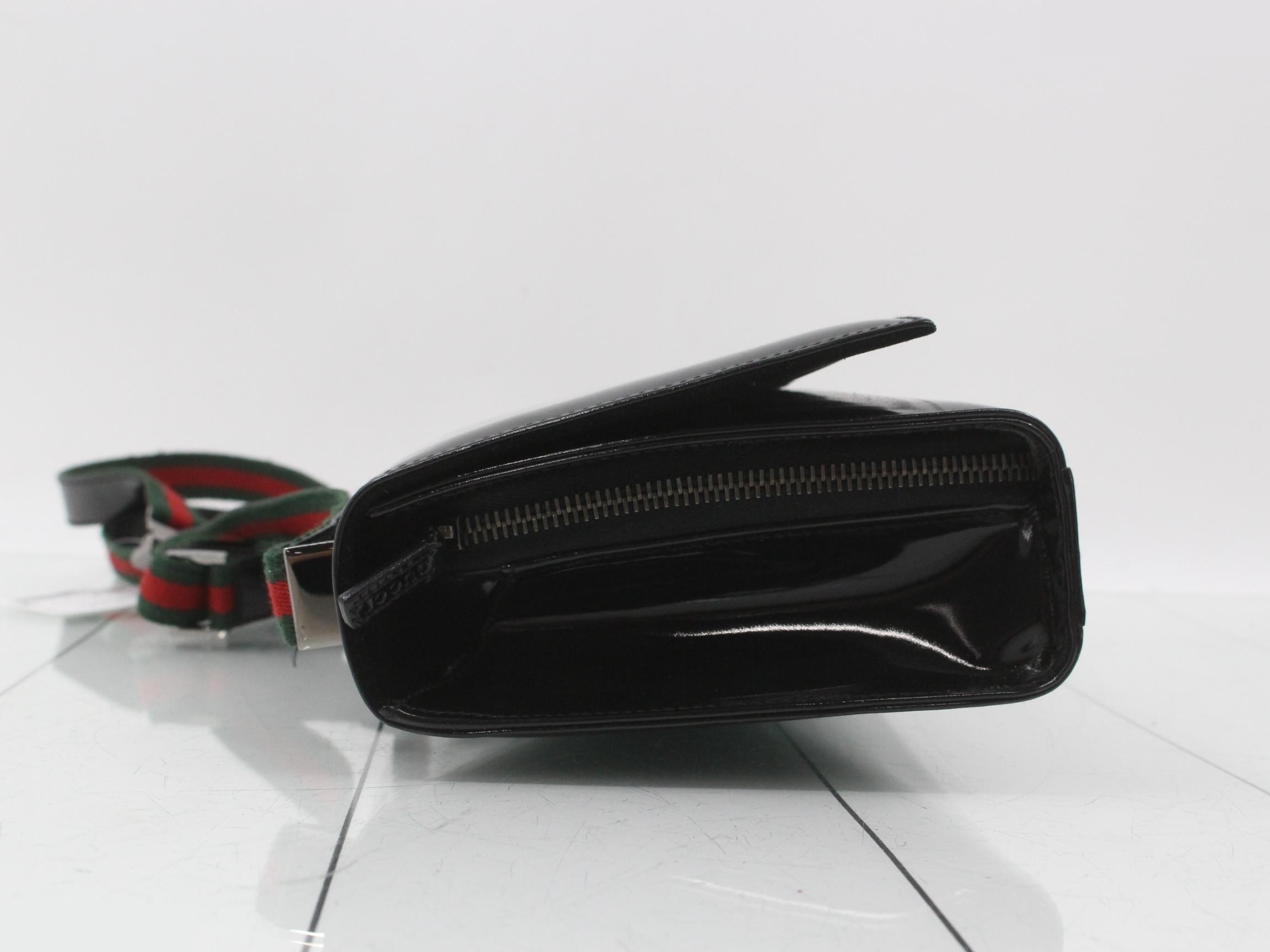 handbag — view 4