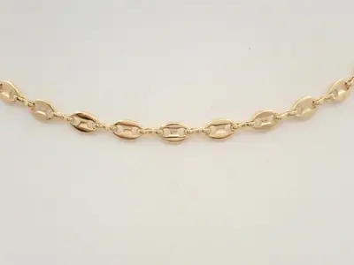 Other line: Precious metal necklaces and pendants, neck circumference approximately 40cm.