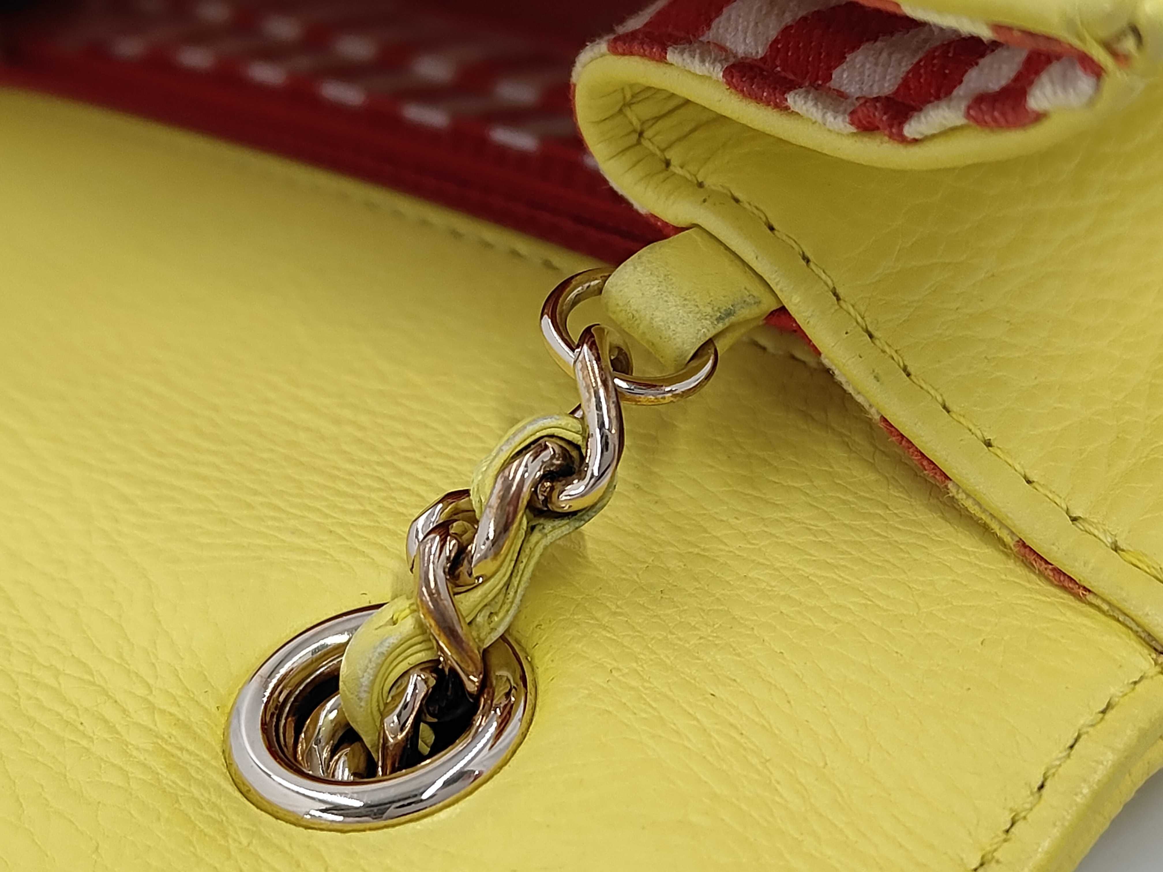 V-stitch chain shoulder bag, leather, gold hardware, yellow, 27128005 (shoulder bag) — view 5