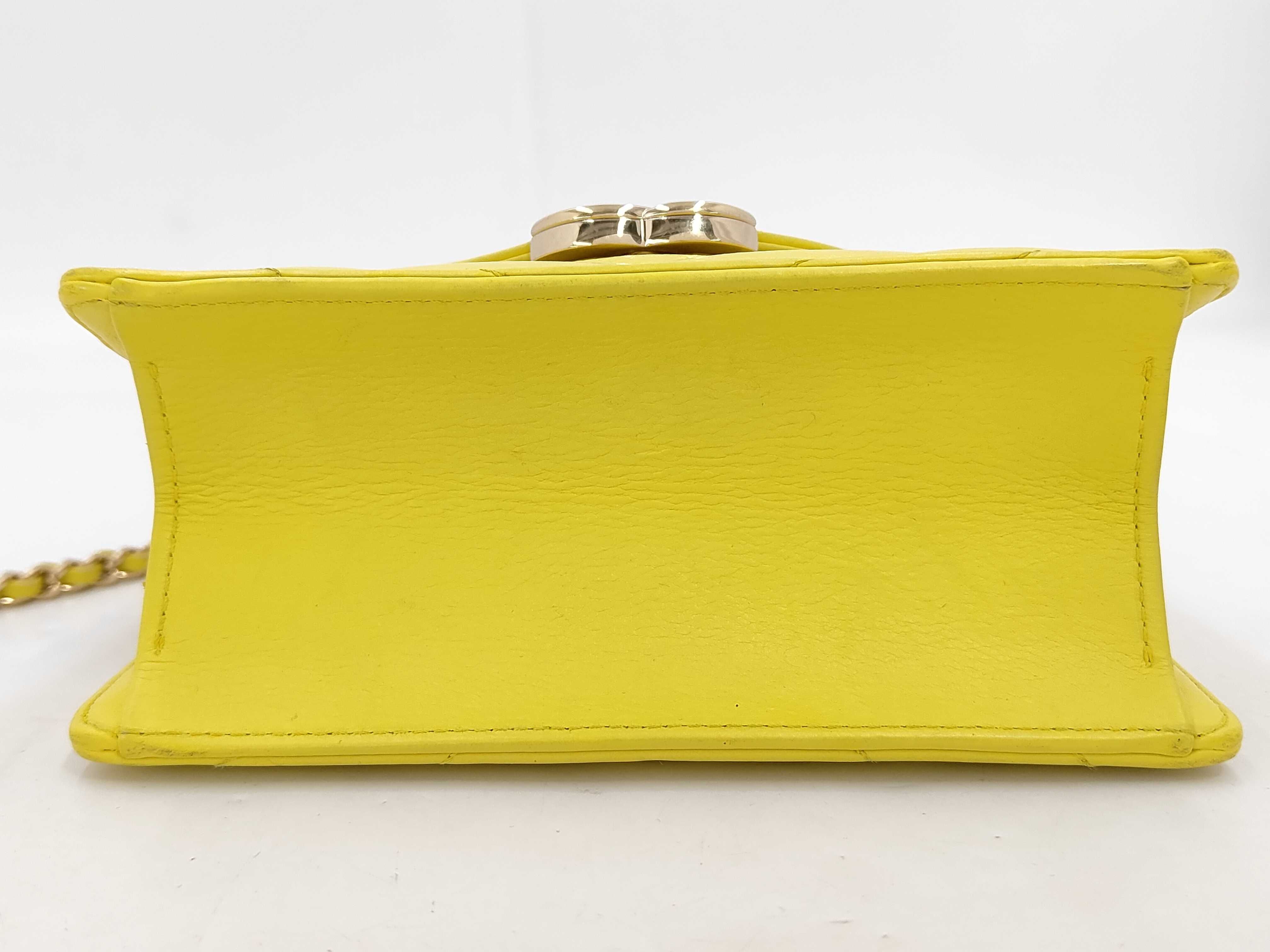 V-stitch chain shoulder bag, leather, gold hardware, yellow, 27128005 (shoulder bag) — view 6