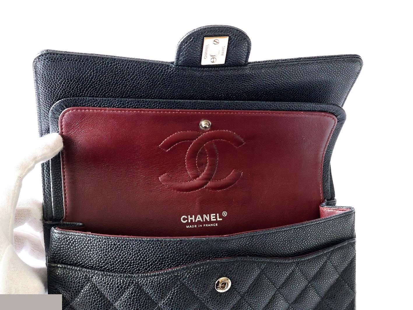 Caviar leather Matelassé 25 Double flap Double chain shoulder bag, black — view 11