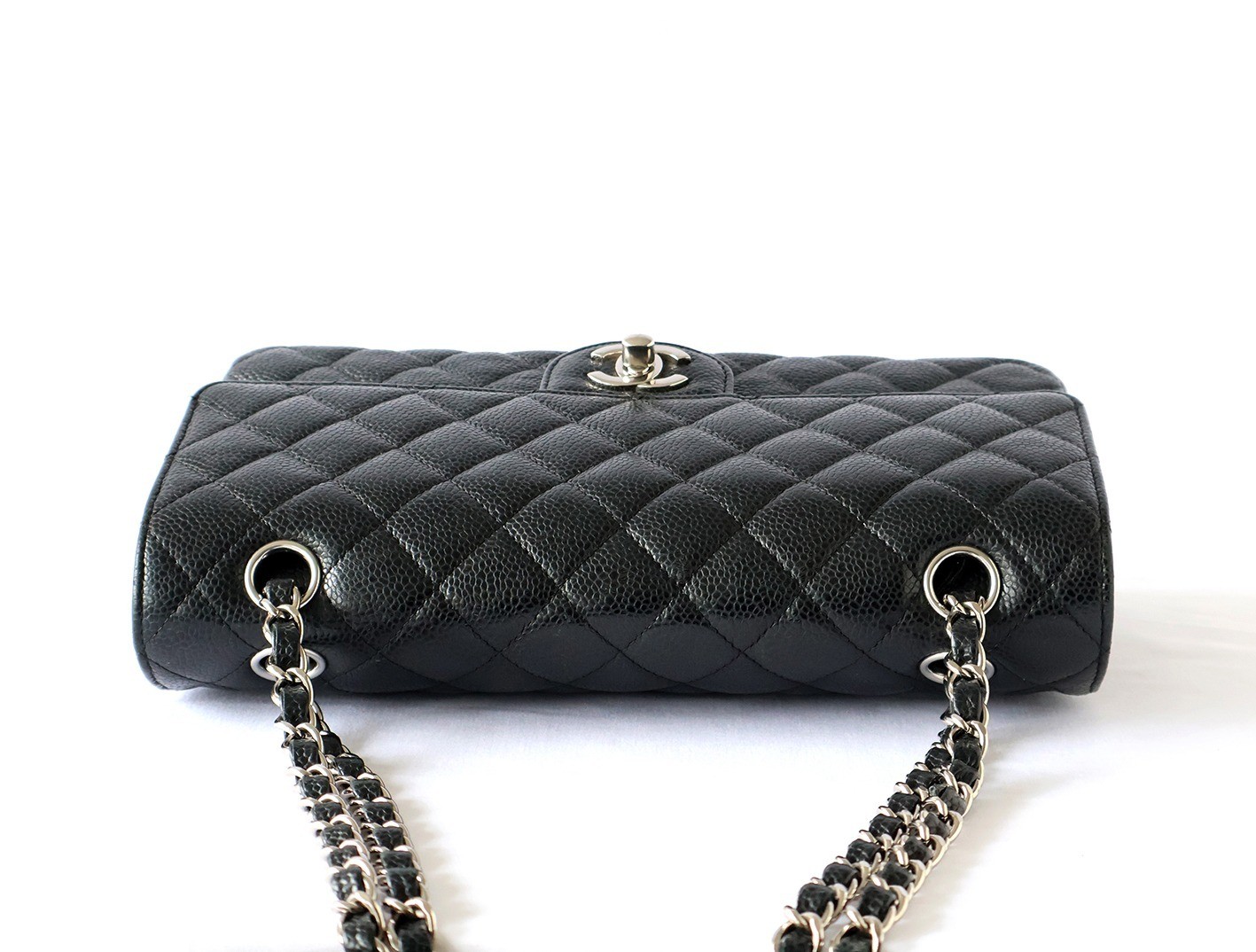 Caviar leather Matelassé 25 Double flap Double chain shoulder bag, black — view 7