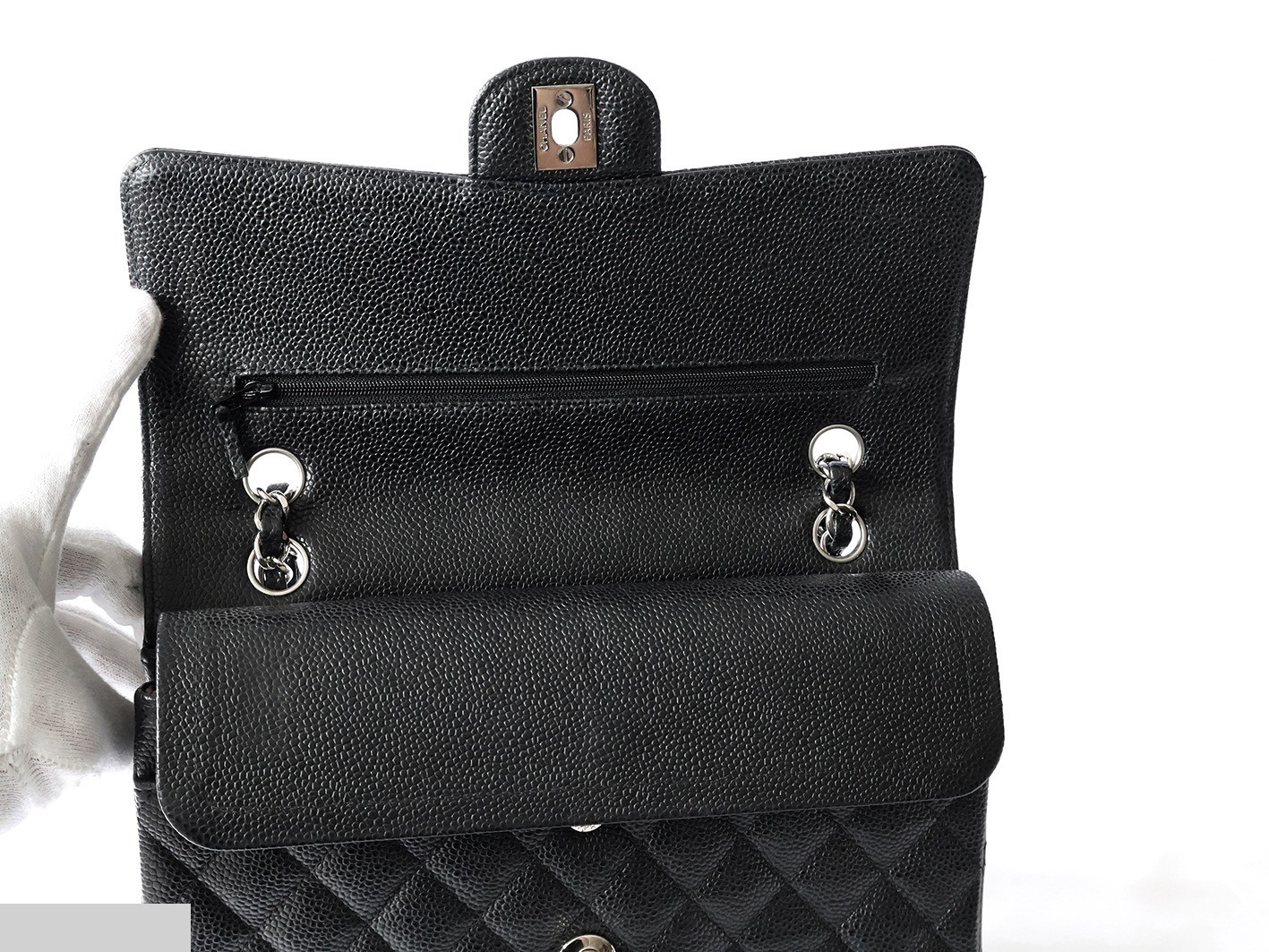 Caviar leather Matelassé 25 Double flap Double chain shoulder bag, black — view 10