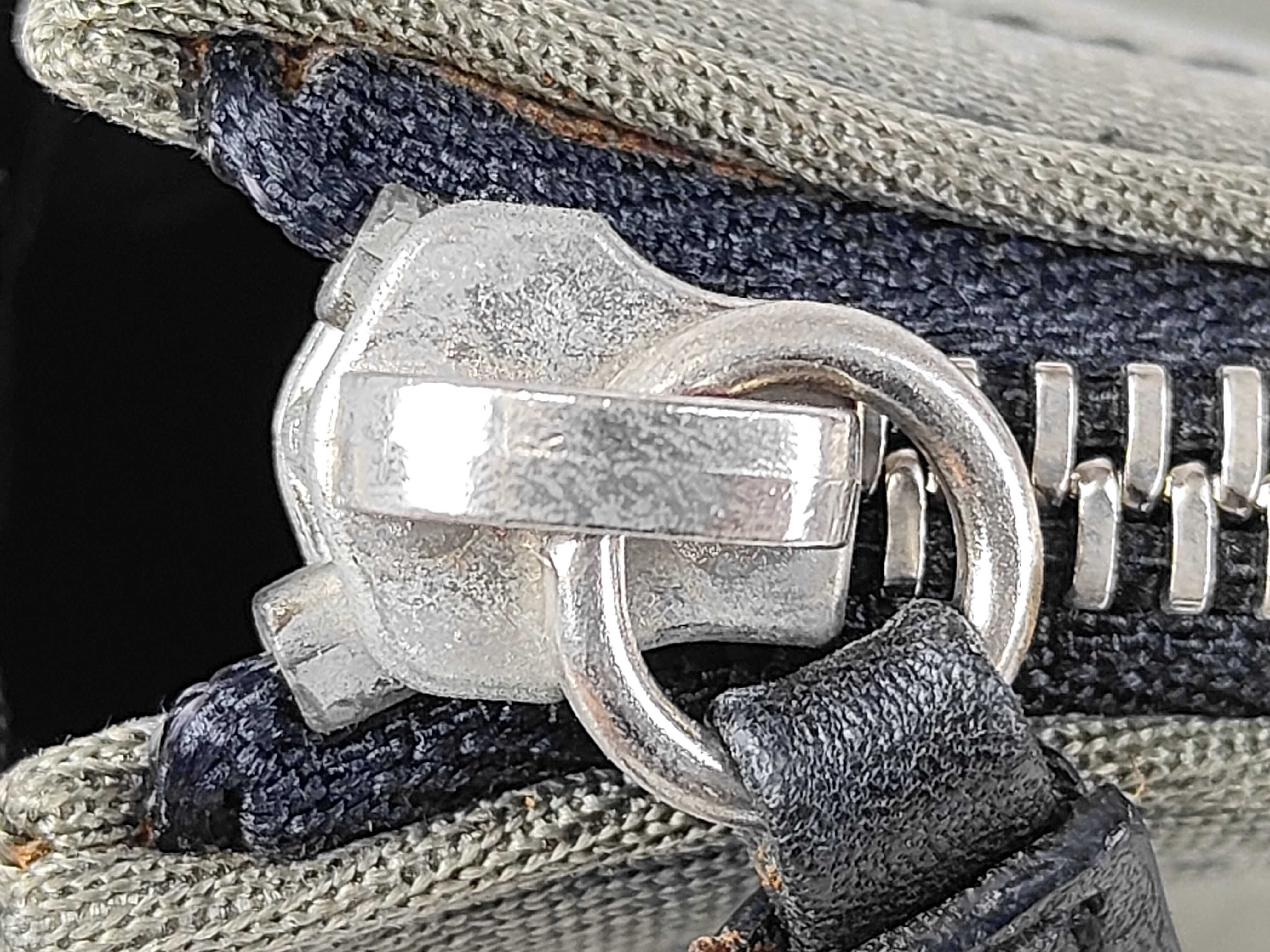 Hardcore Square Shoulder Handbag — view 10
