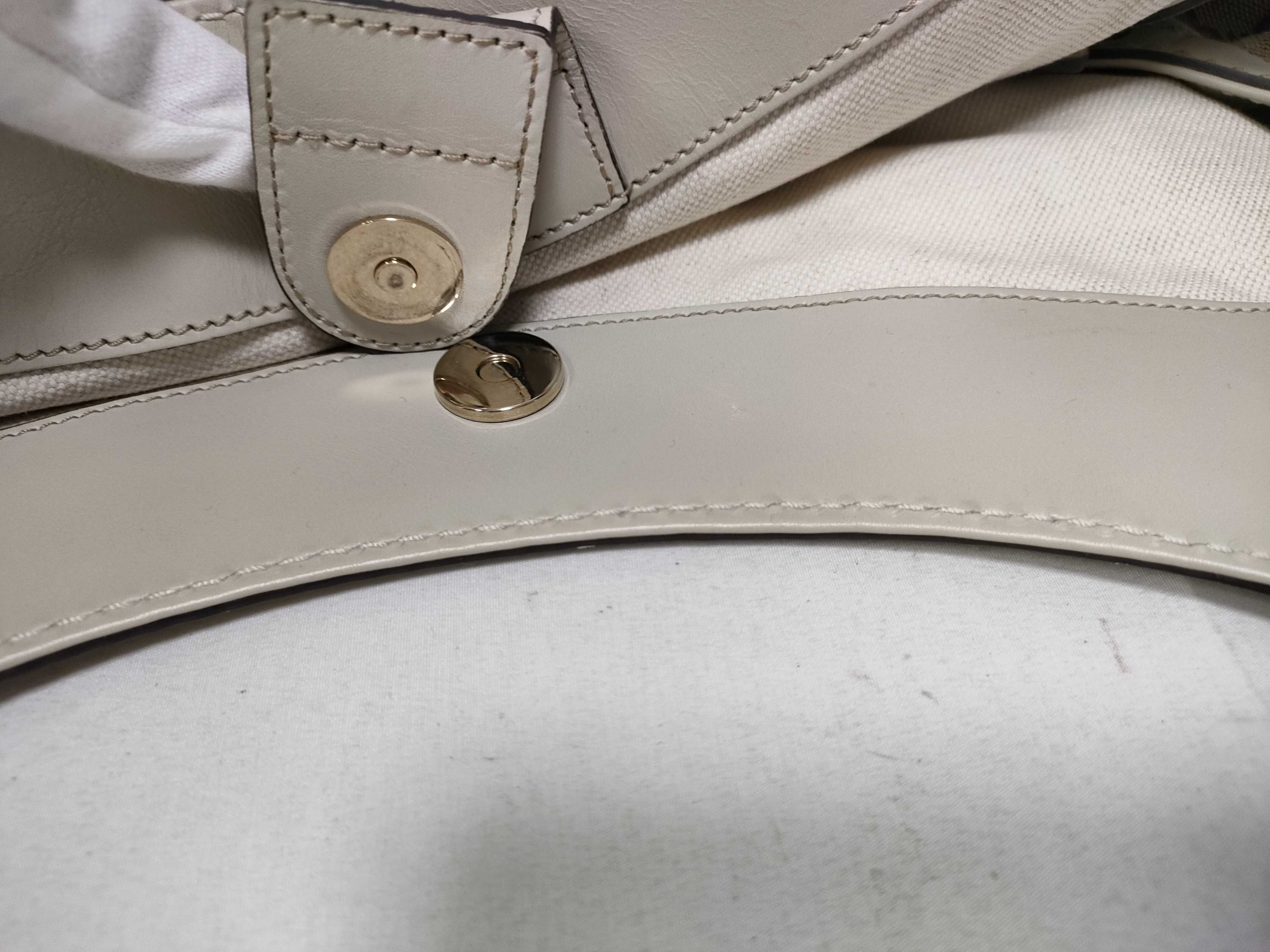 White GG Canvas Vintage Pumpkin Single-Shoulder Bag — view 11
