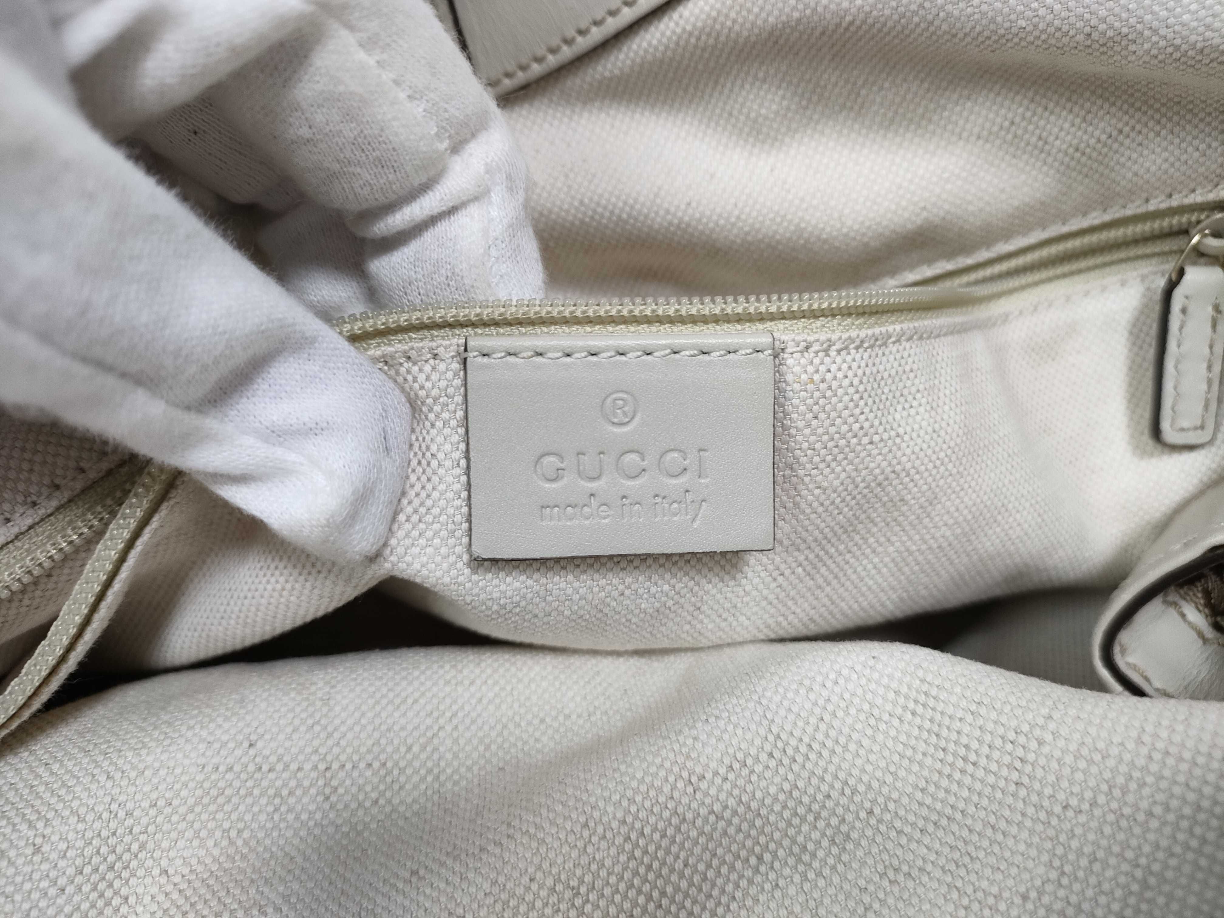 White GG Canvas Vintage Pumpkin Single-Shoulder Bag — view 14