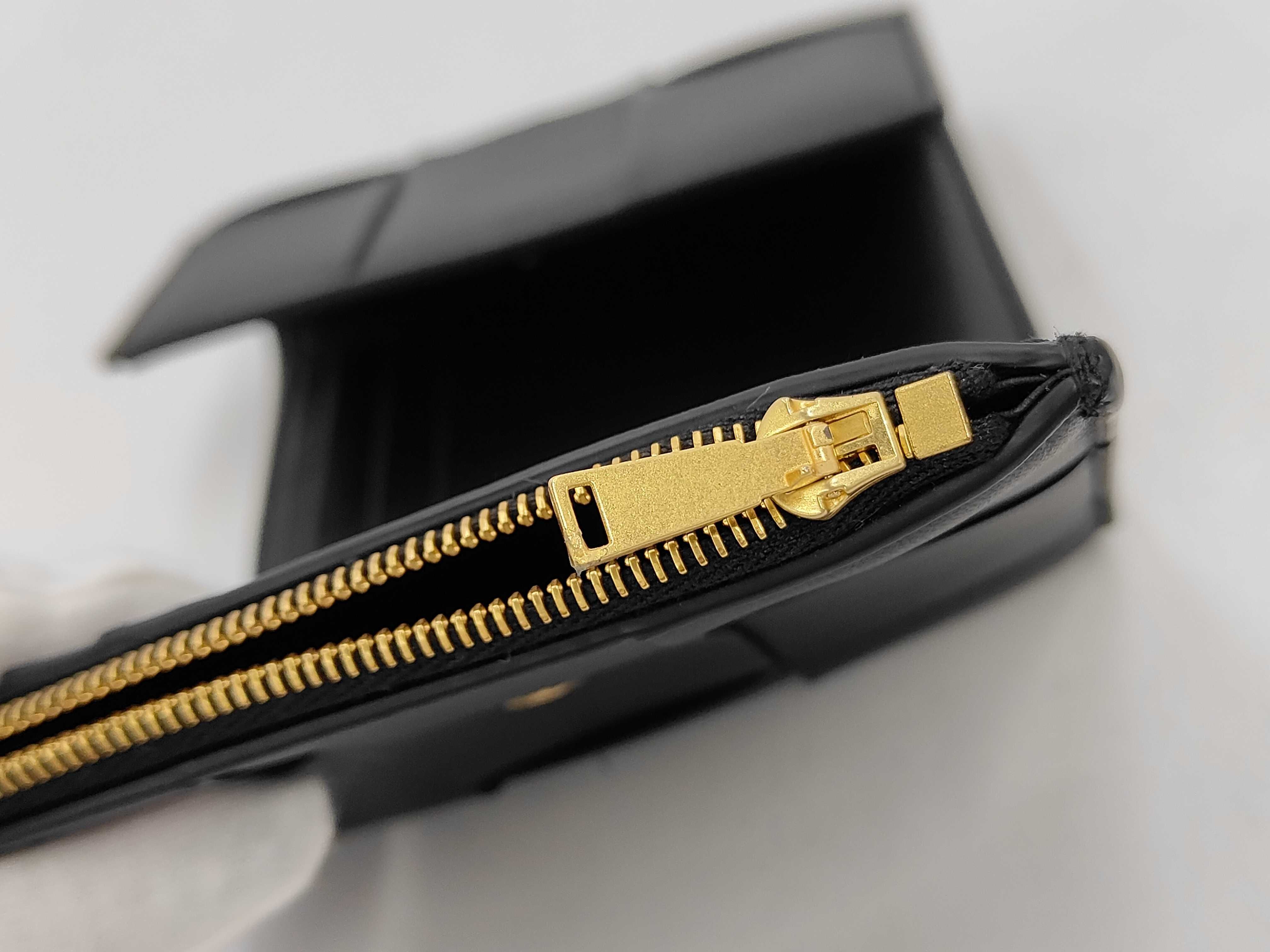 750245 V3UO1 Maxi Intrecciato Compact Wallet — view 10