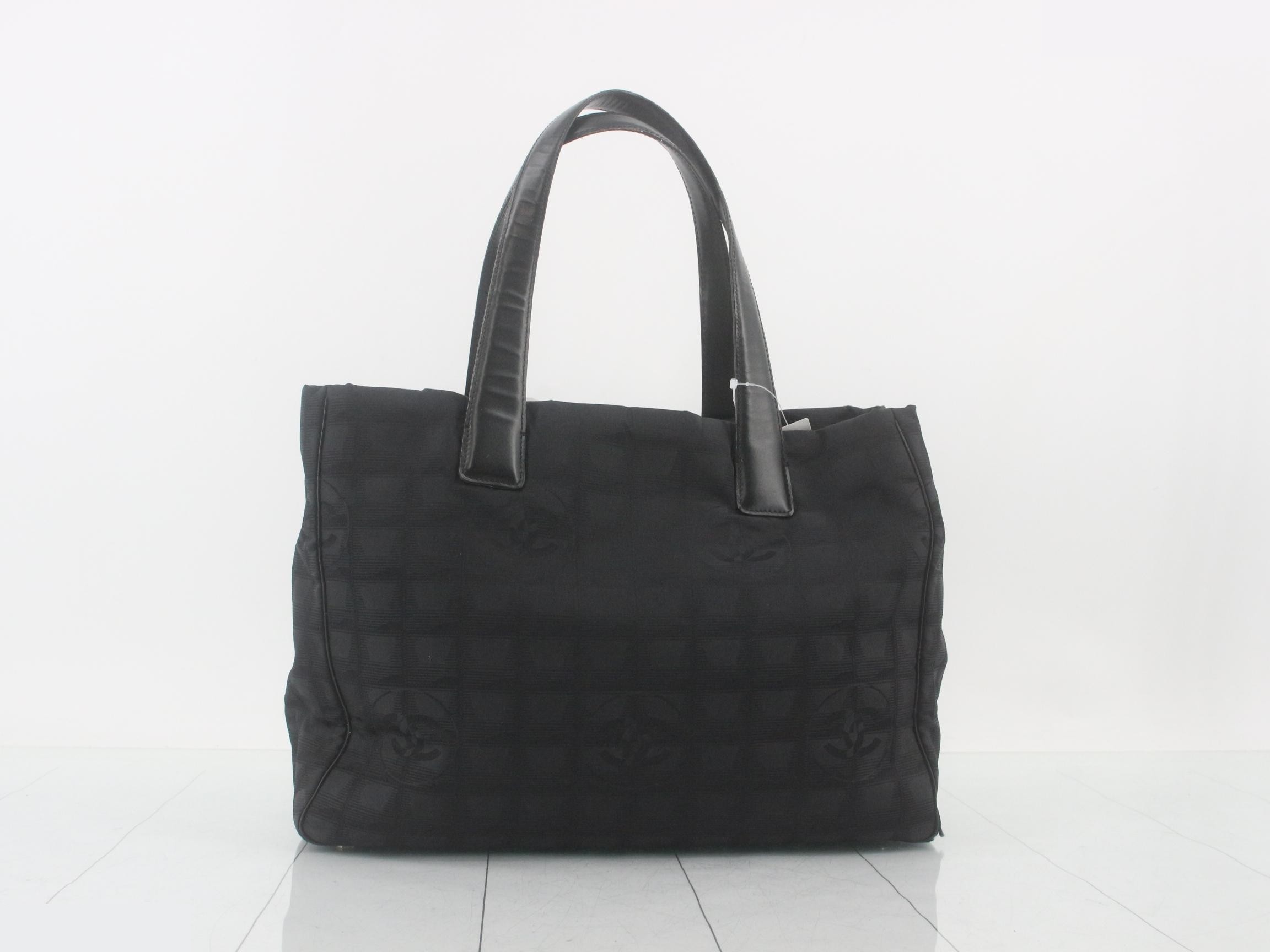 New Travel Line Tote Bag, Black — view 2