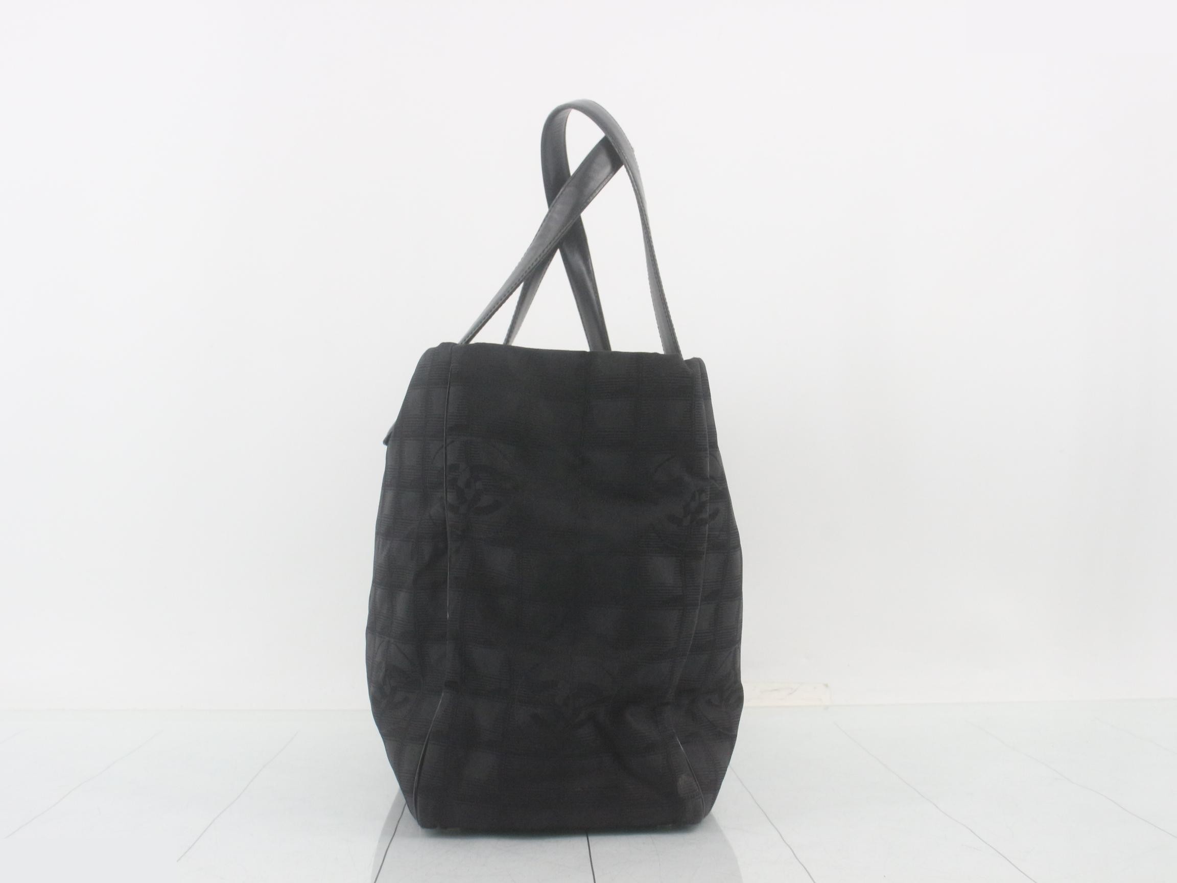 New Travel Line Tote Bag, Black — view 3