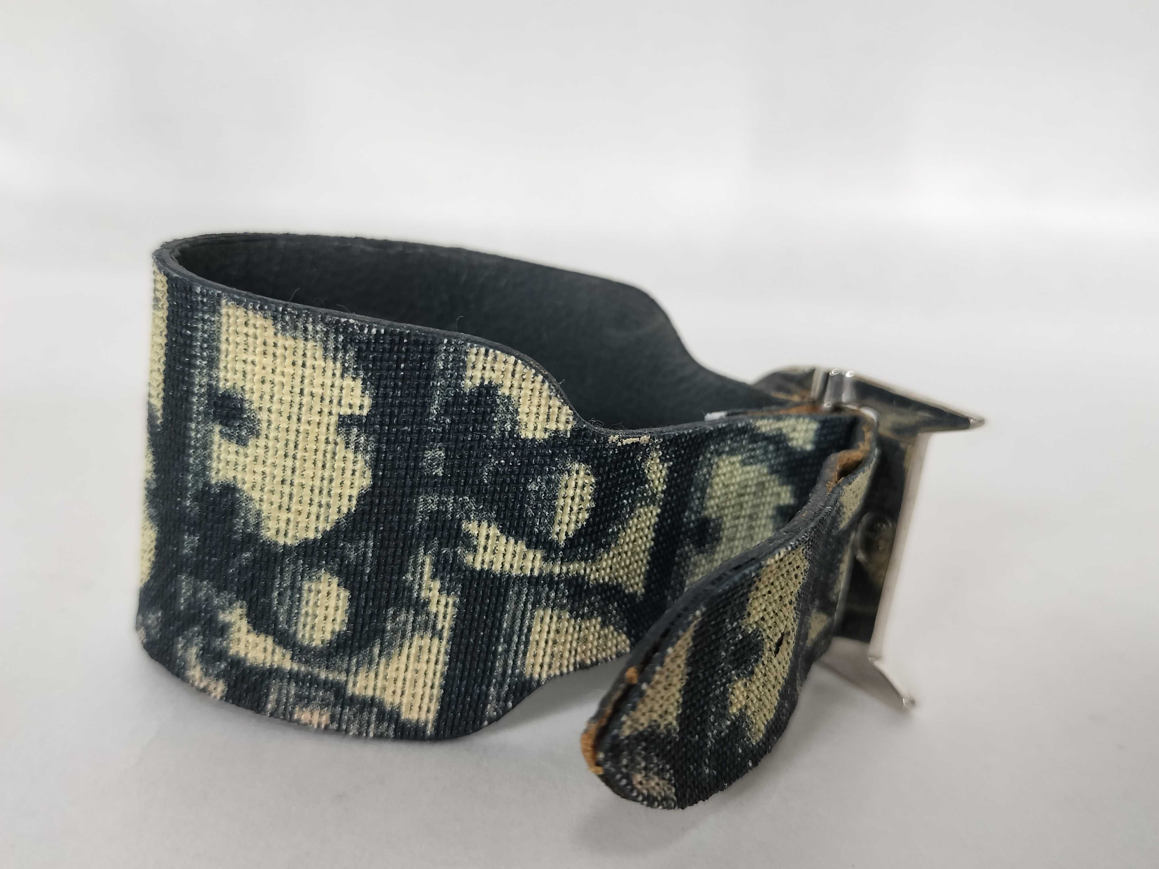 wristband, bracelet, bangle — view 3