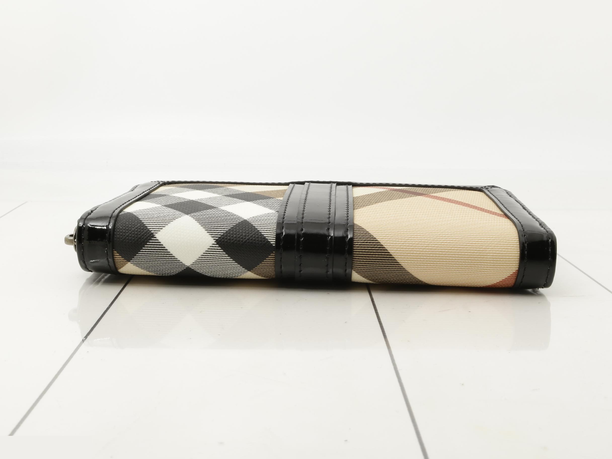round-zip long wallet, check pattern — view 3
