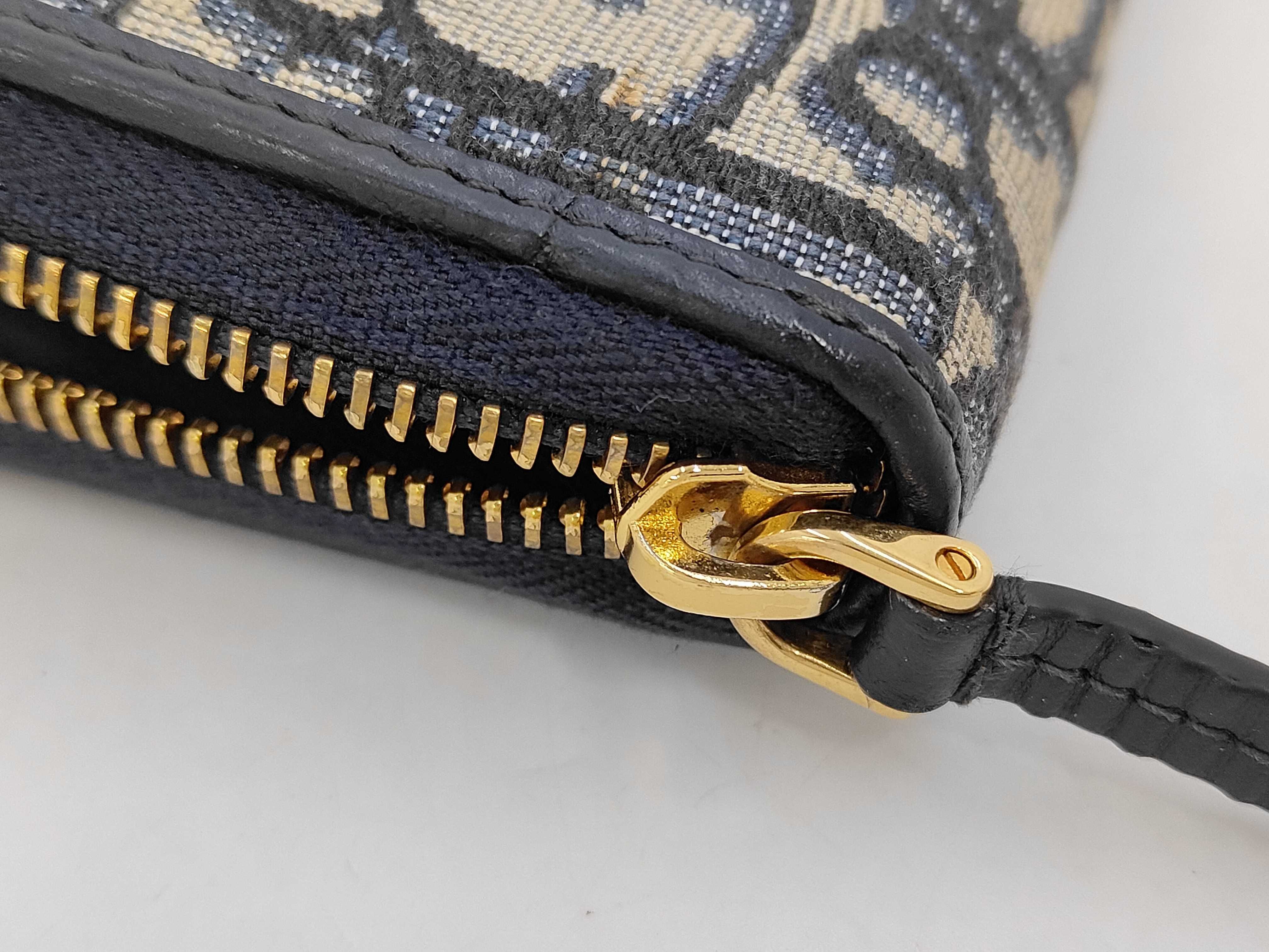 Trotter Dior Oblique Round Zip Long Wallet — view 7