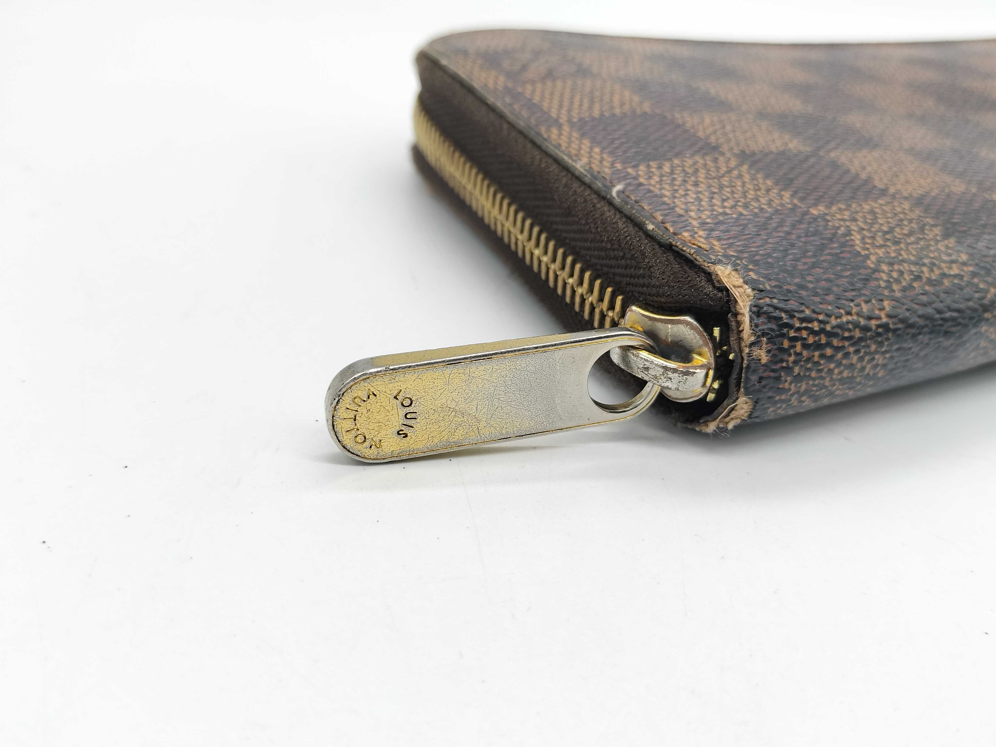 Damier Round Zip Wallet — view 7