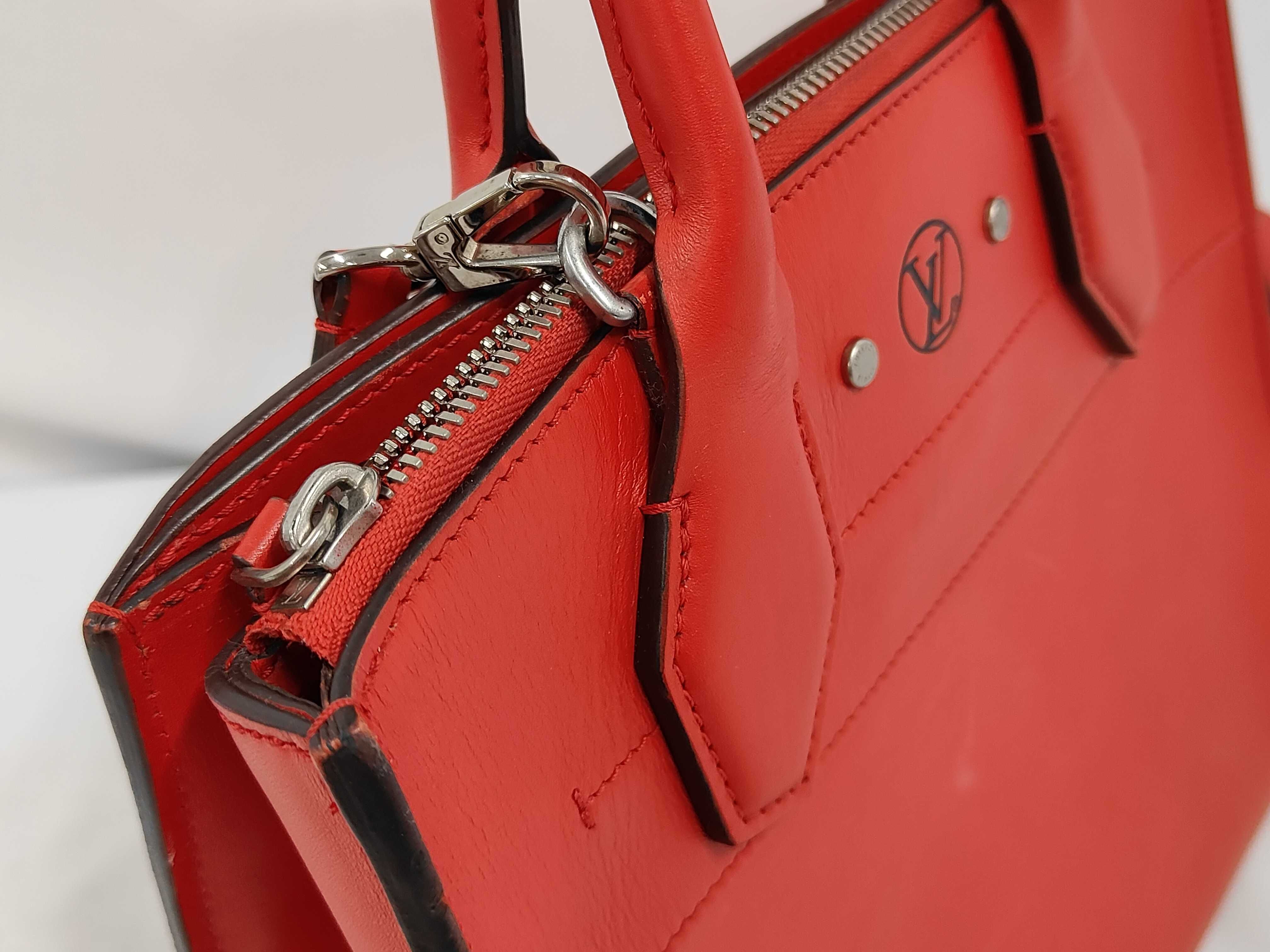 City Steamer DU4125 Calf Leather Handbag — view 6