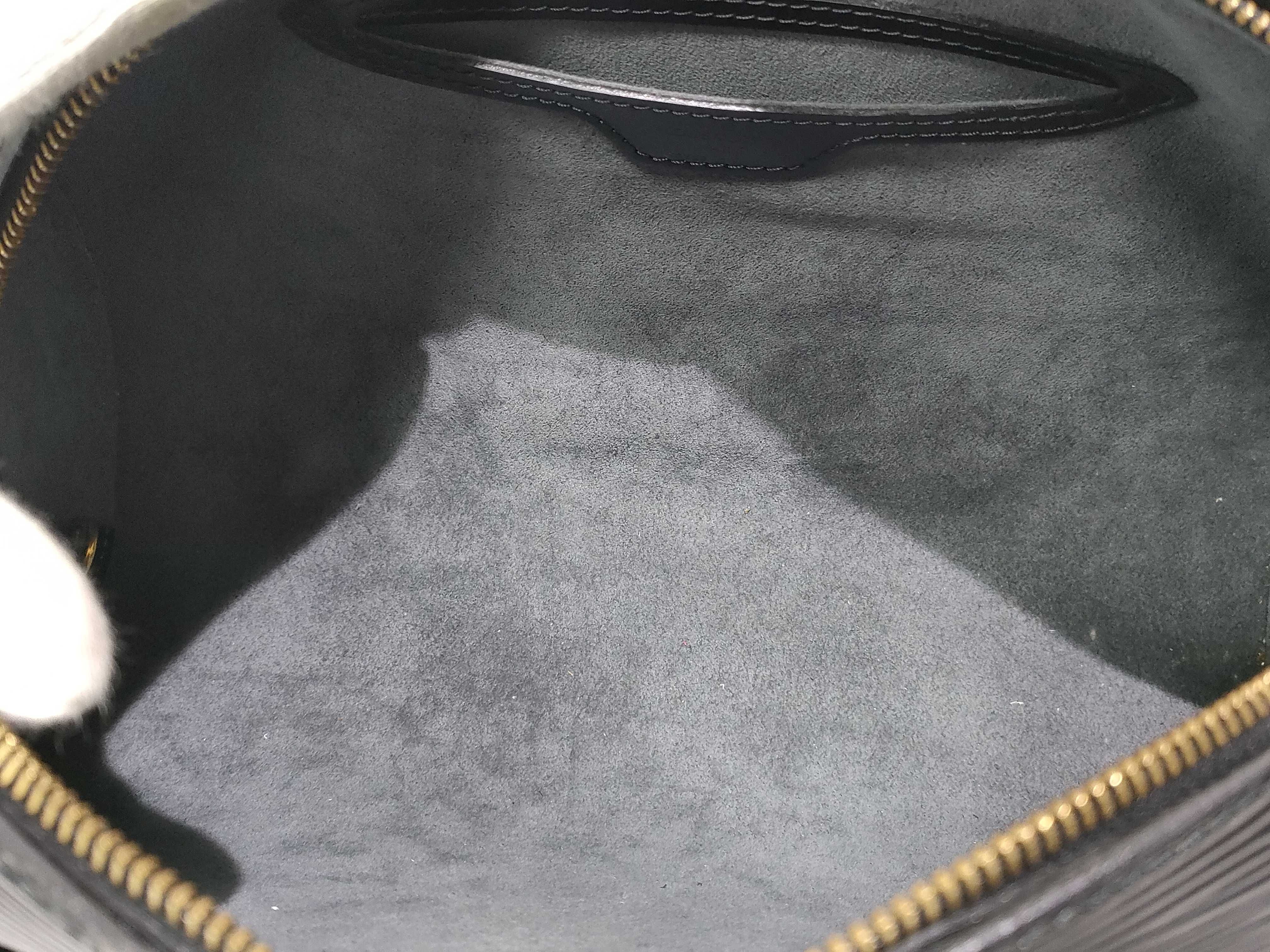 Epi M52222 Soufflo Handbag — view 9