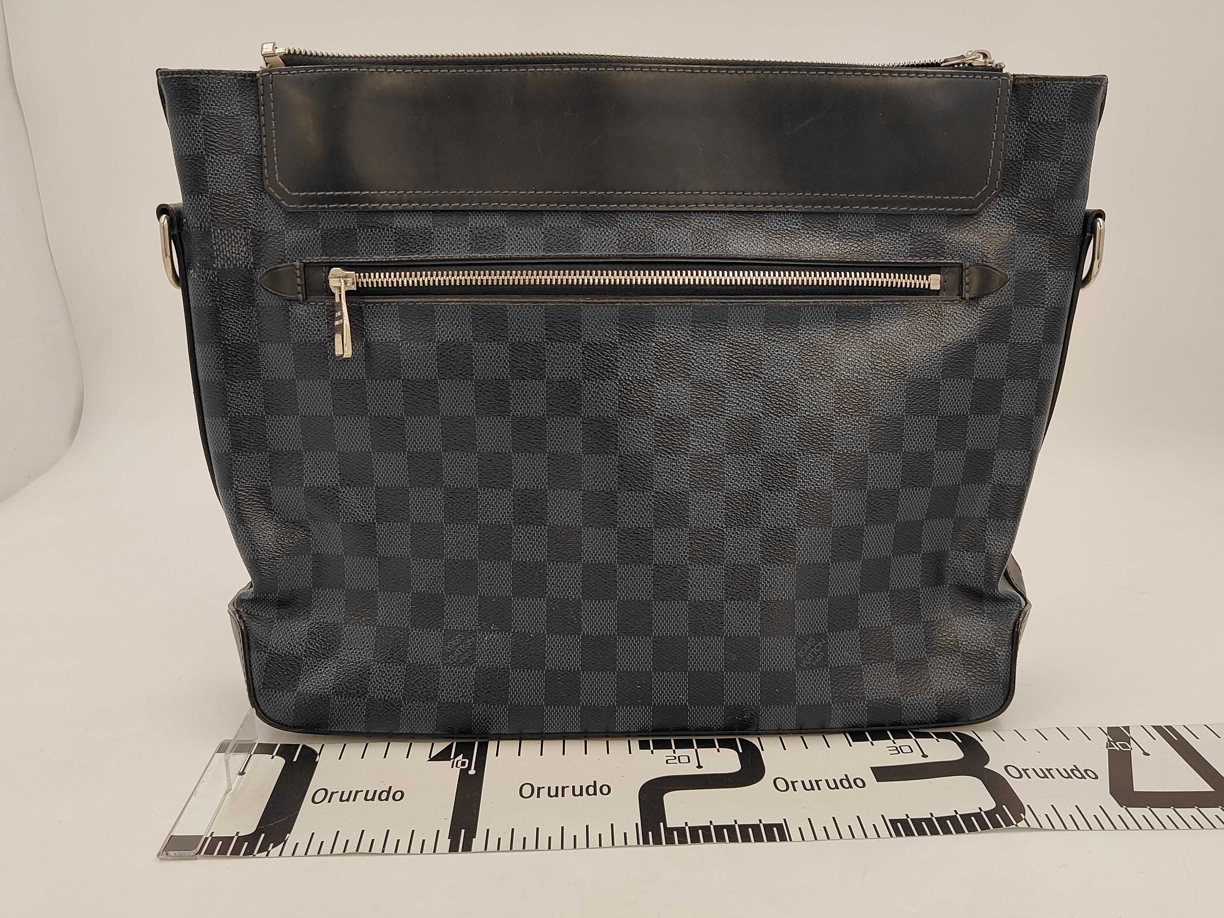 LV Greenwich Bag Shoulder Bag — view 2