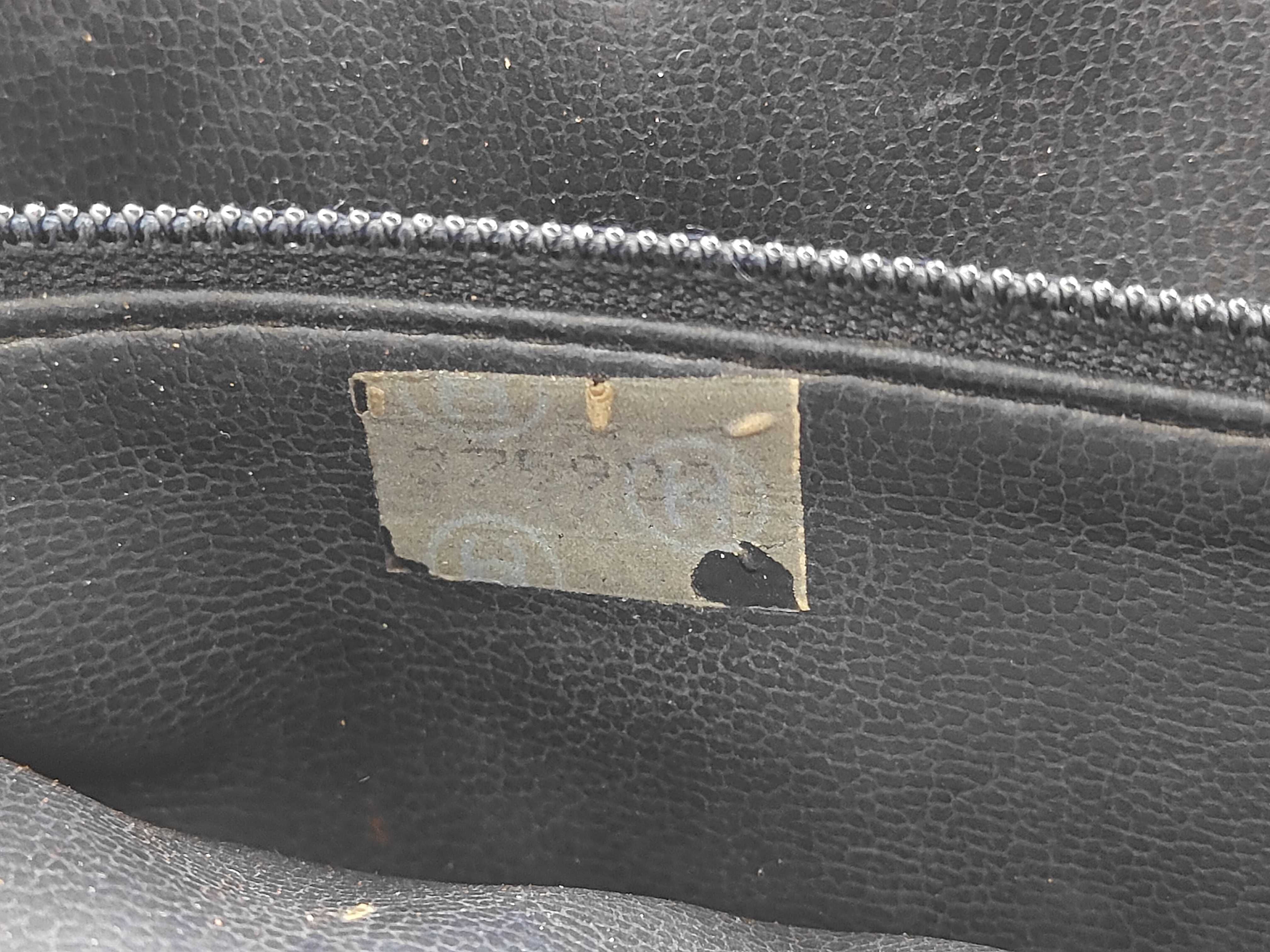 Shoulder Bag, V-Stitch, Navy Gold — view 11