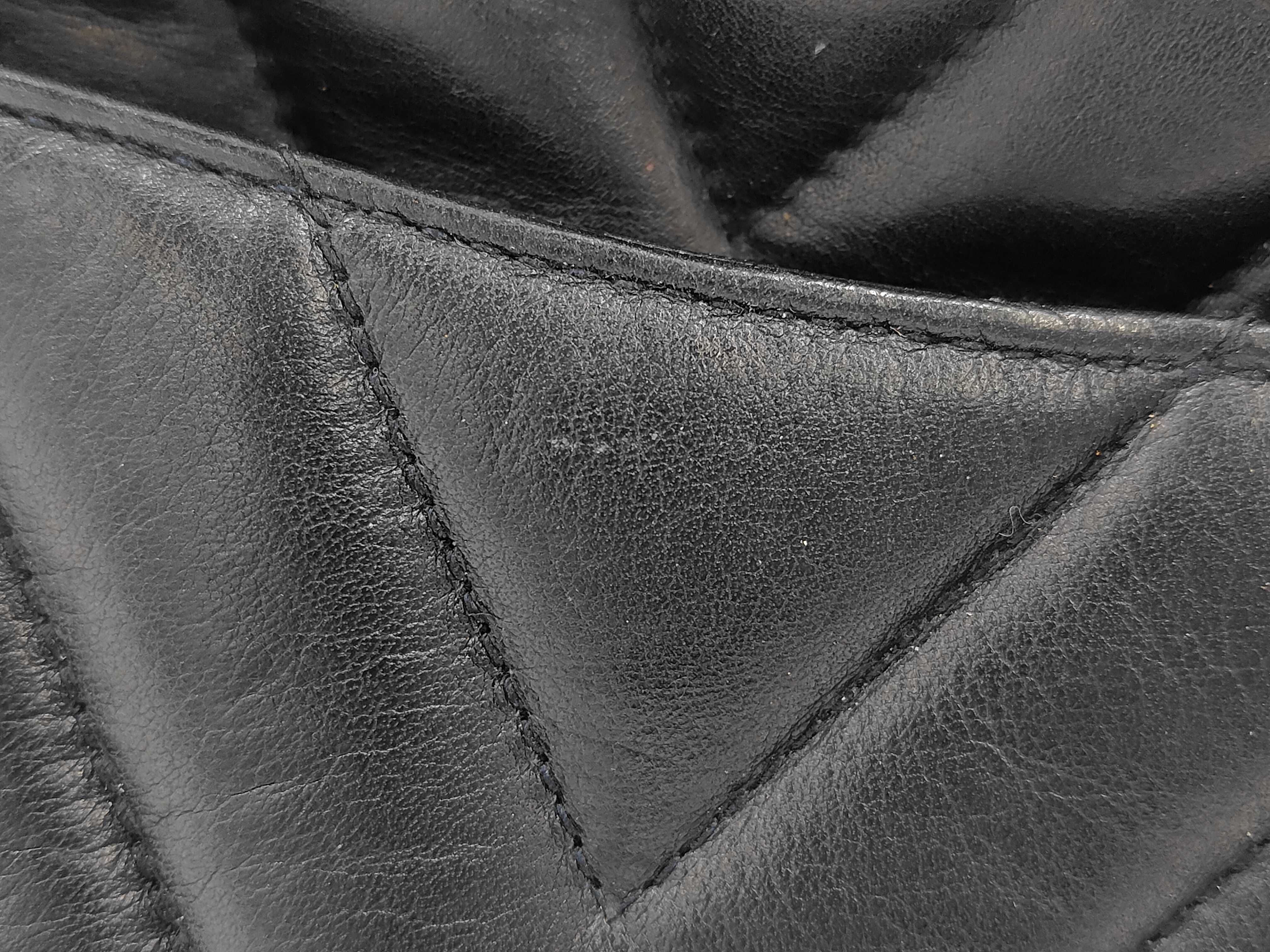 Shoulder Bag, V-Stitch, Navy Gold — view 13