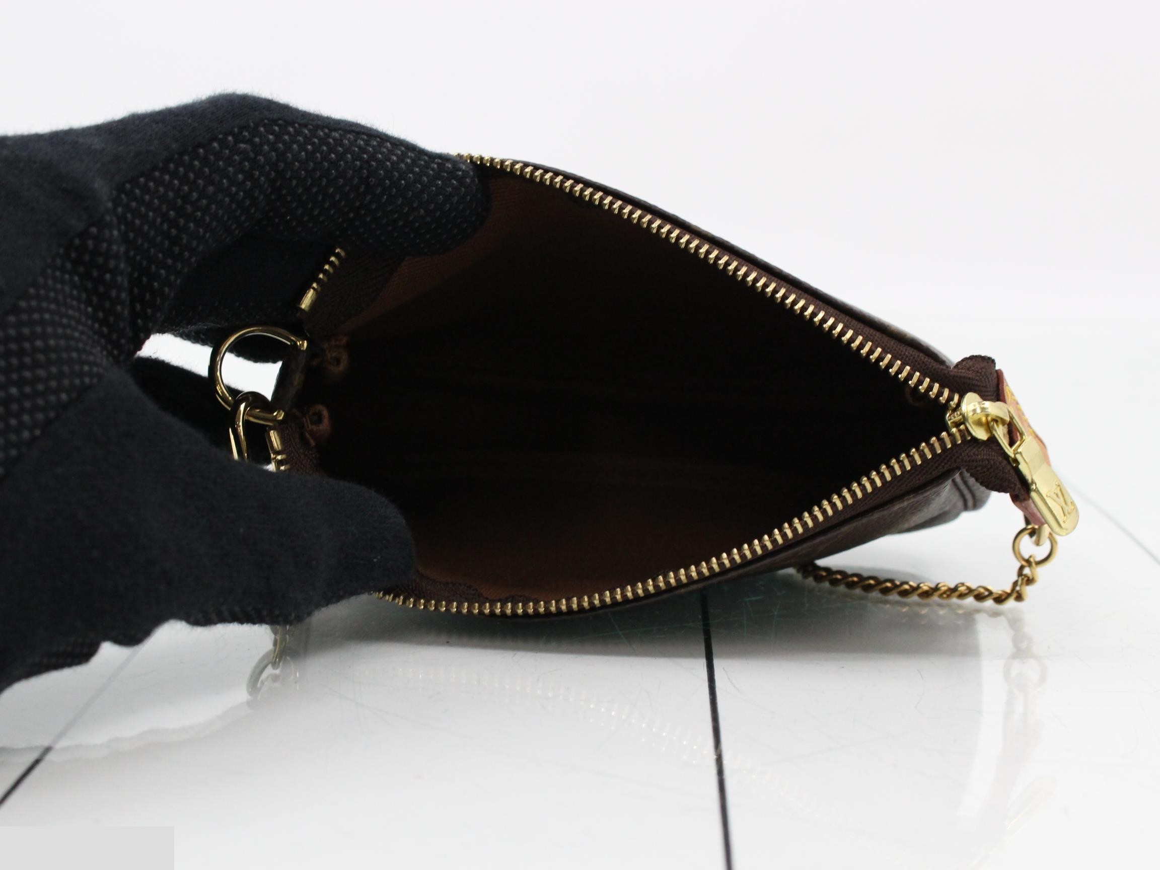 Mini Pochette Accessoires FL0035 (Comes with dust bag) — view 4