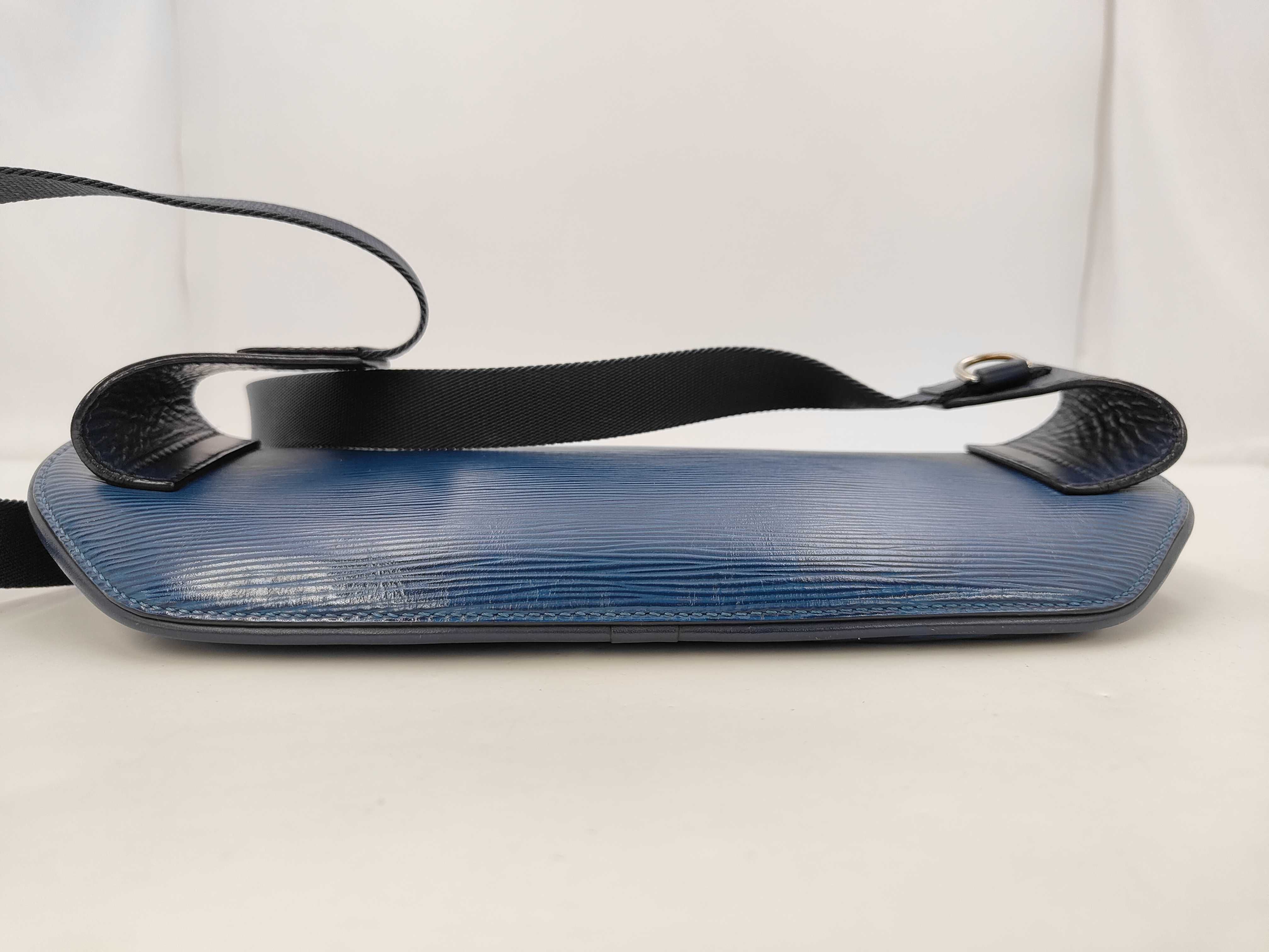 Epi Bum Bag Waist Bag — view 9
