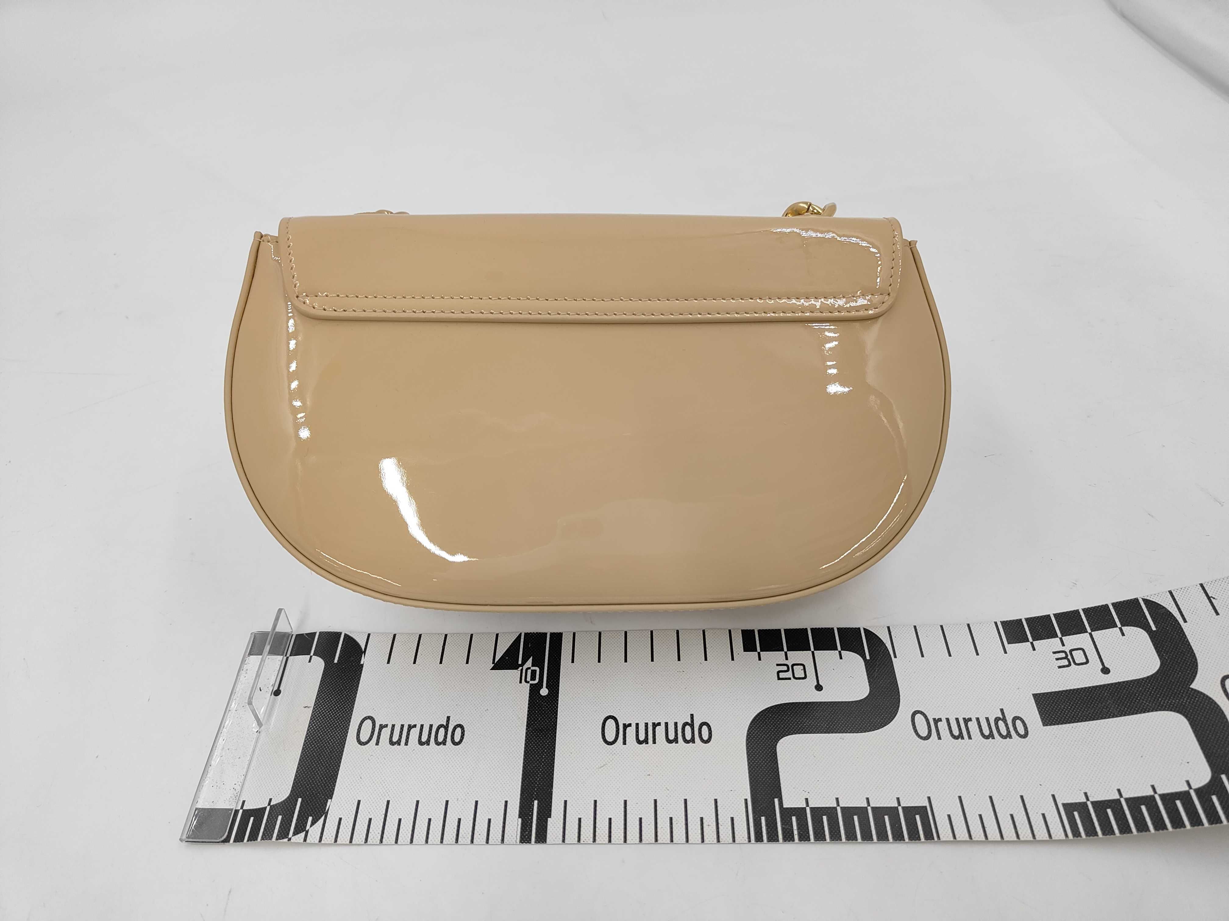 Triomphe Chain Shoulder Bag (Buzastarula Shoulder Bag) — view 2