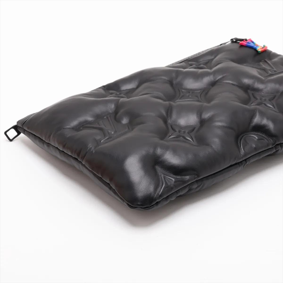 LV logo pochette A4 M68775 UB4148 Black — view 4